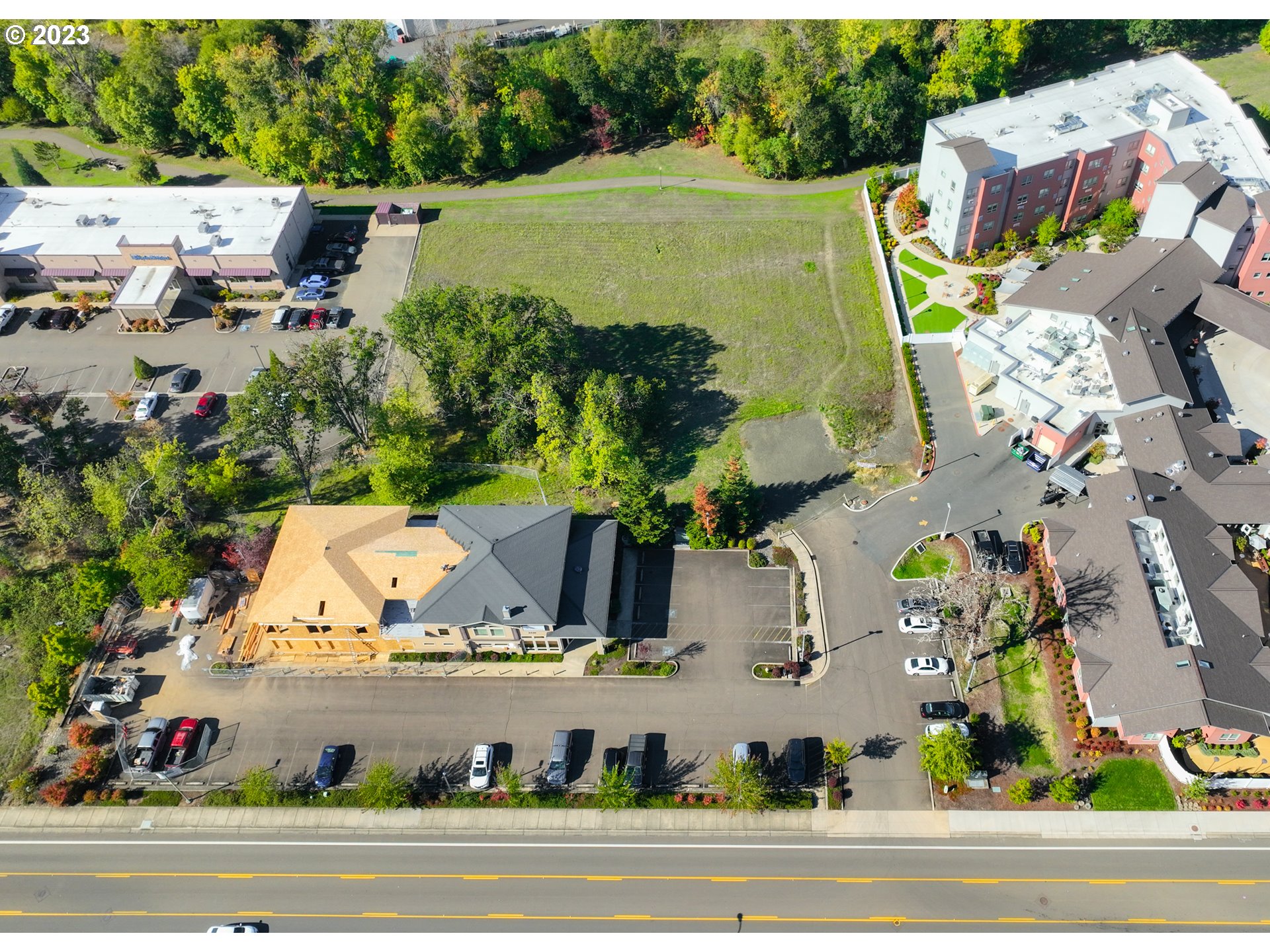 2470 EDENBOWER BLVD, Roseburg, OR 97471