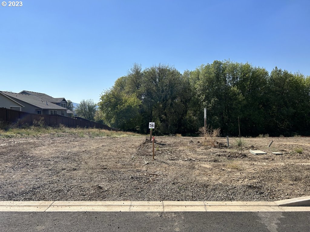 2997 Shadden DR, McMinnville, OR 97128