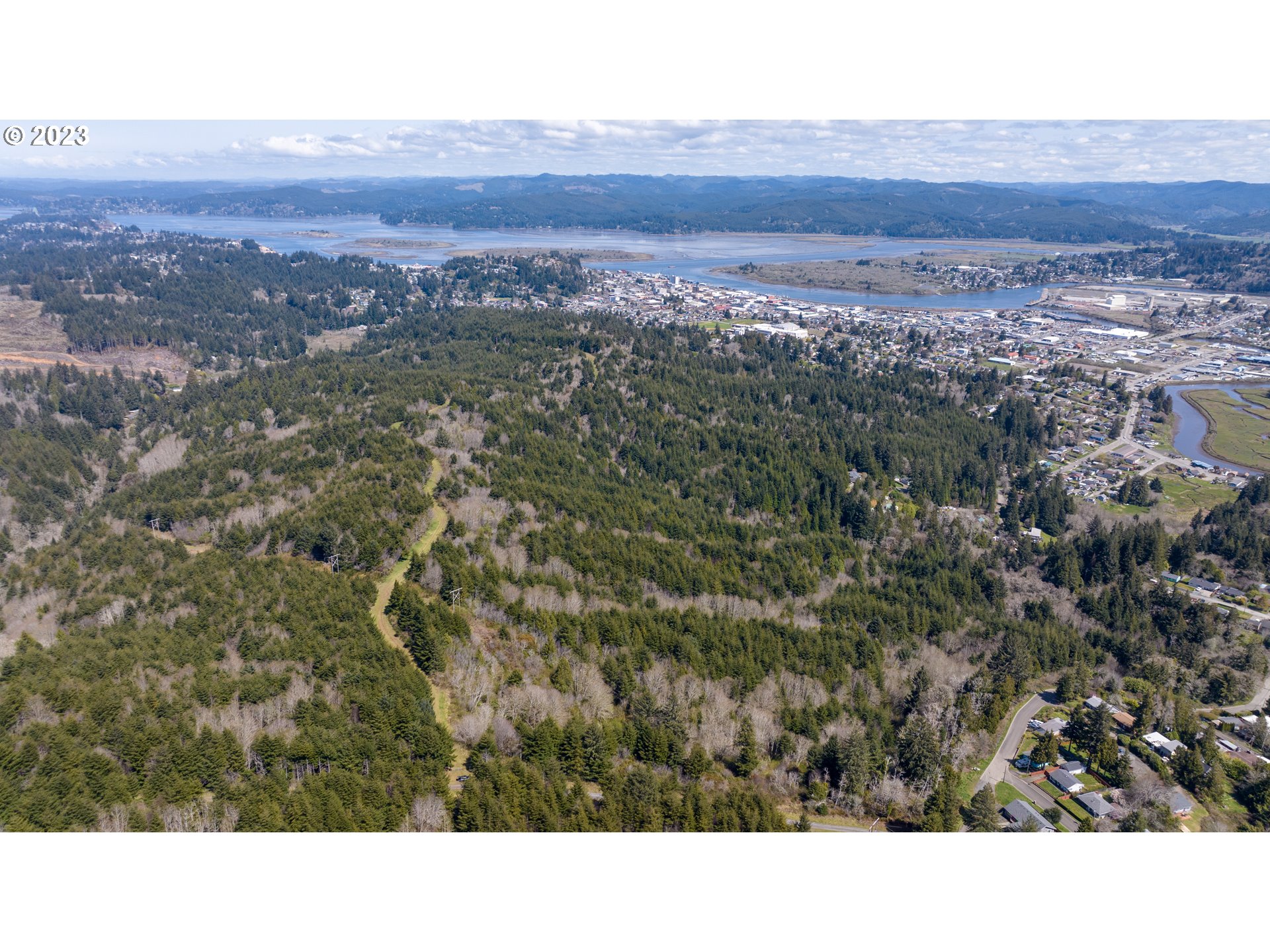 JOHNSON AVE, CoosBay, OR 97420