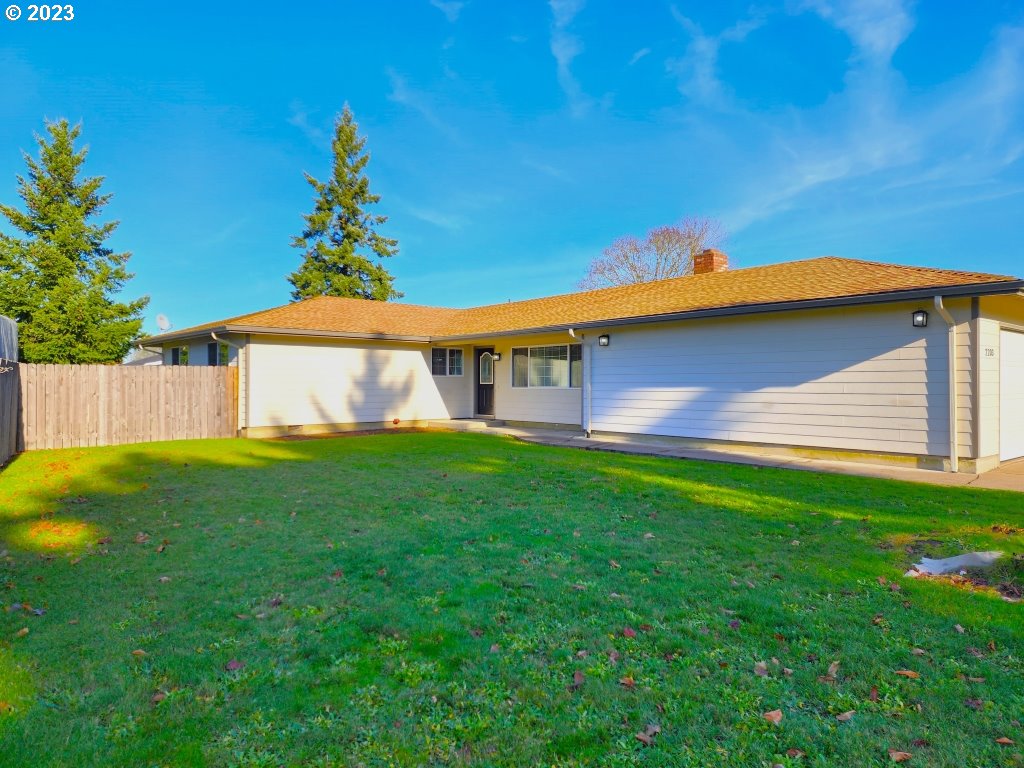 2203 31ST AVE, Albany, OR 97322