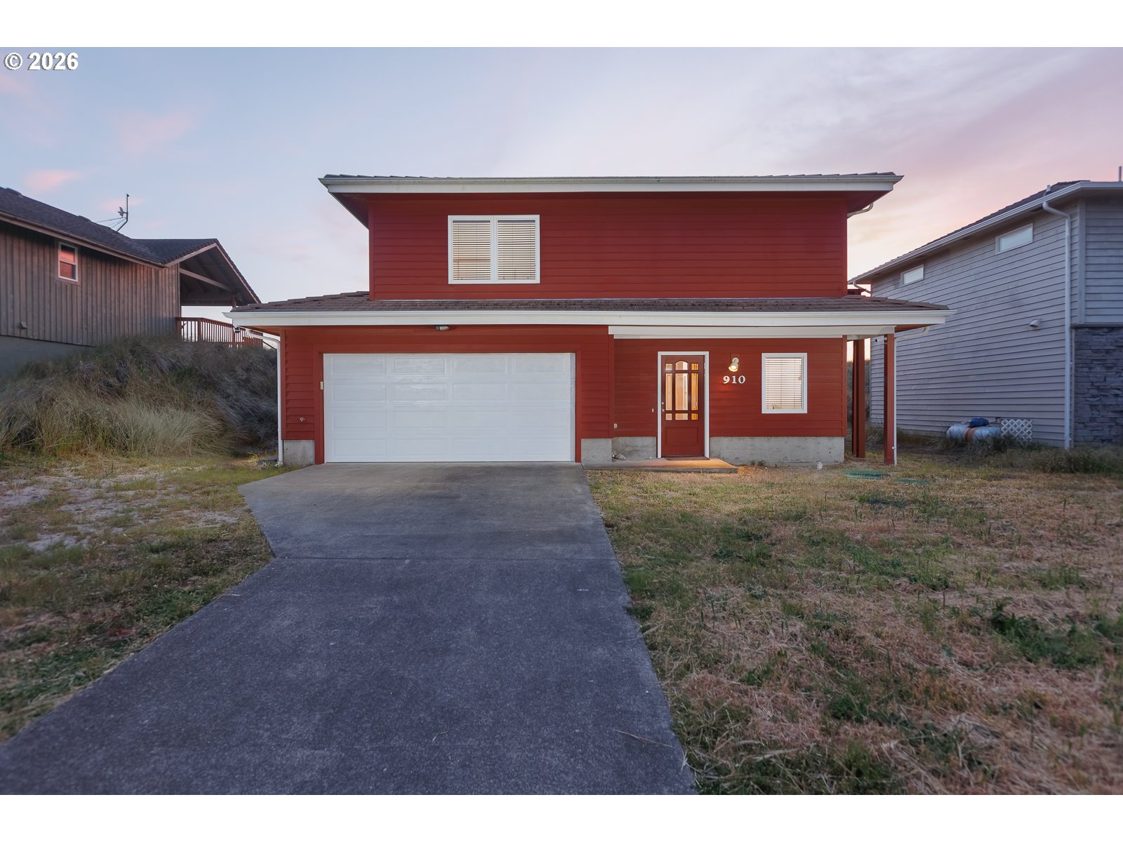 910 OCEANIA DR, Waldport, OR 97394
