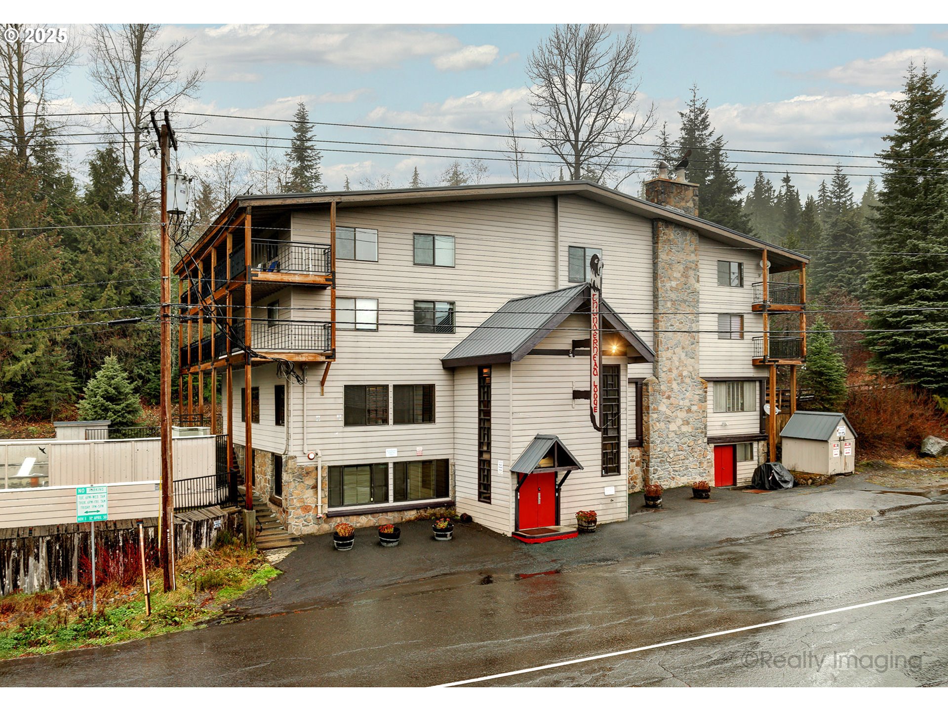 87557 GOVERNMENT CAMP LOOP, GovernmentCamp, OR 97028