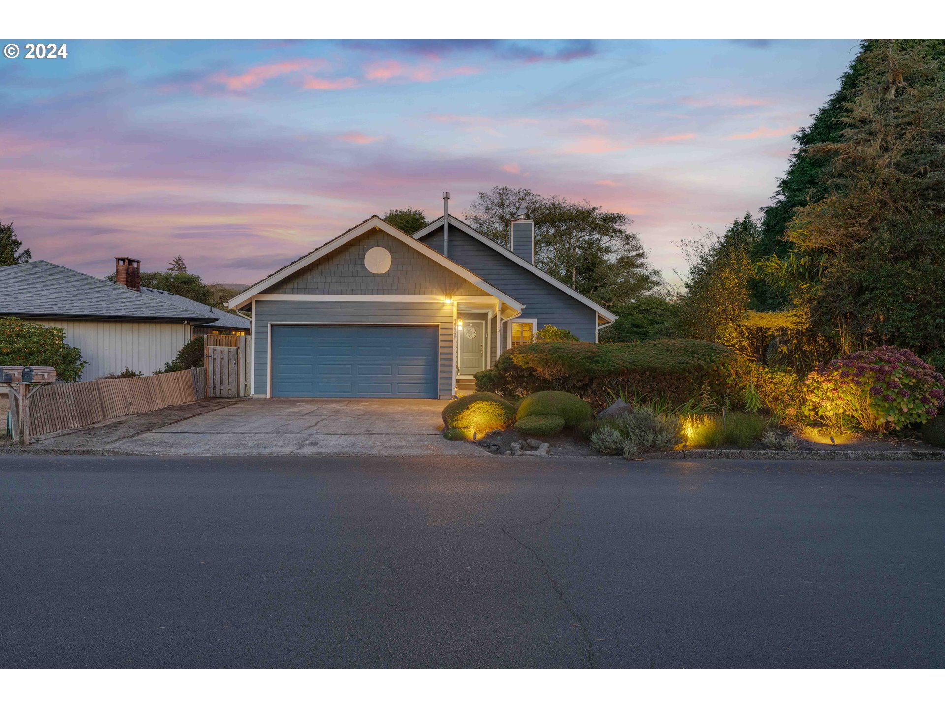 1577 FRANKLIN ST, Seaside, OR 97138