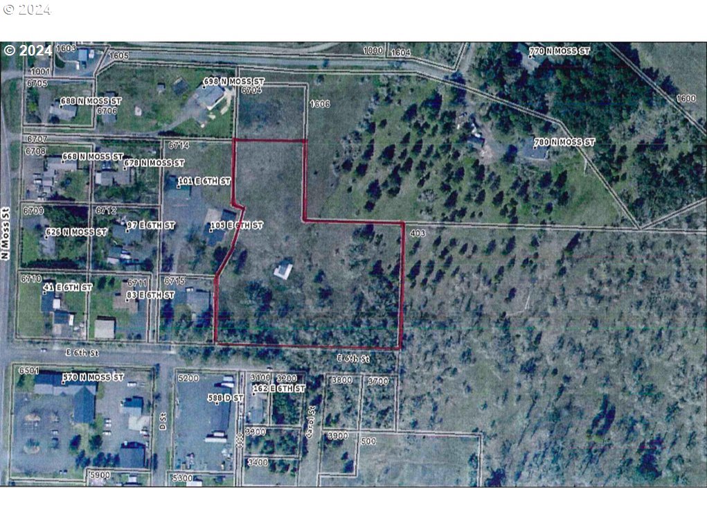 6th St, Lowell, OR 97452