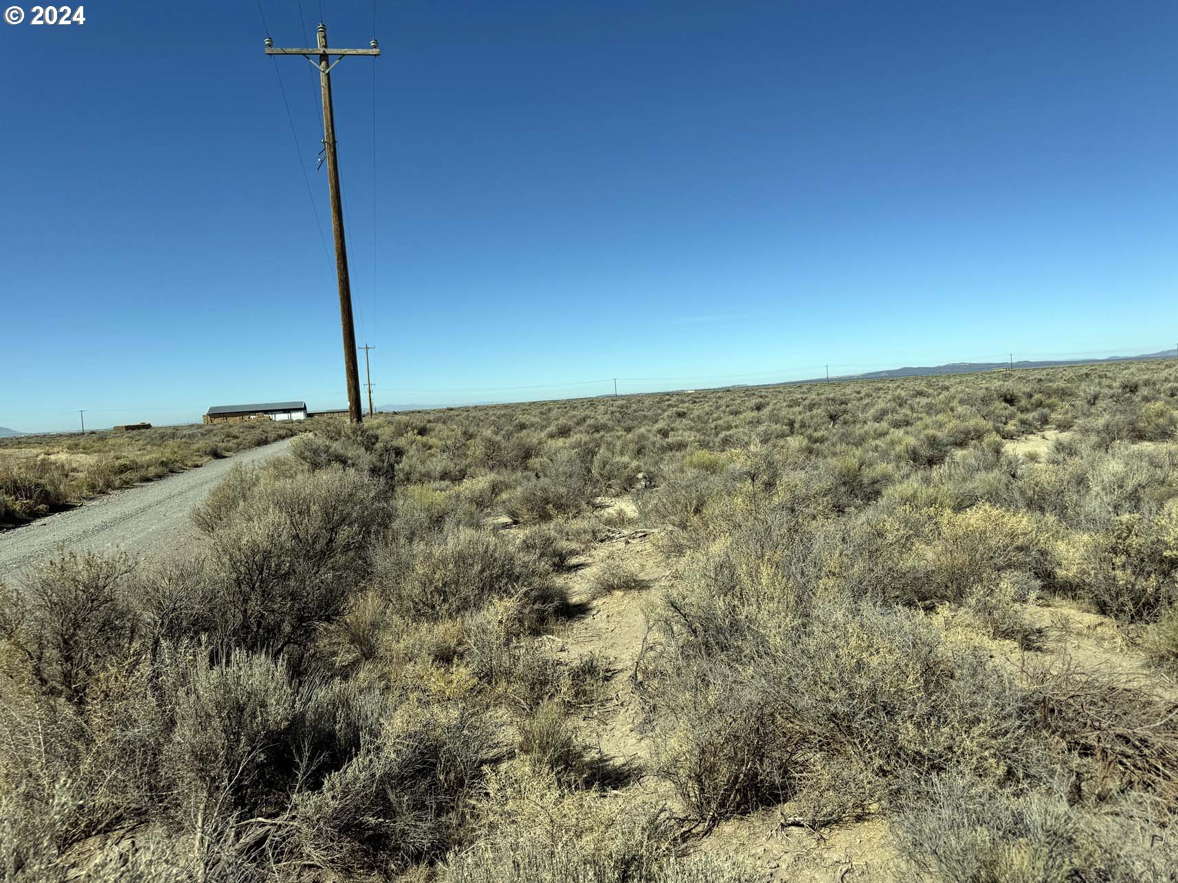 Fossil Lake RD, ChristmasValley, OR 97641