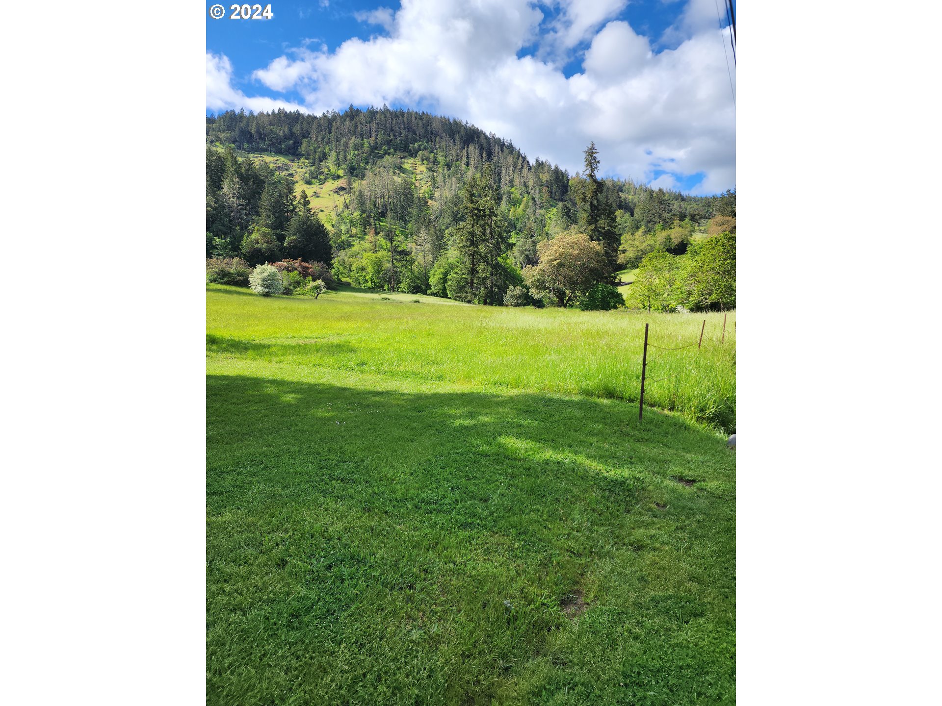 ORCHARD DR, MyrtleCreek, OR 97457