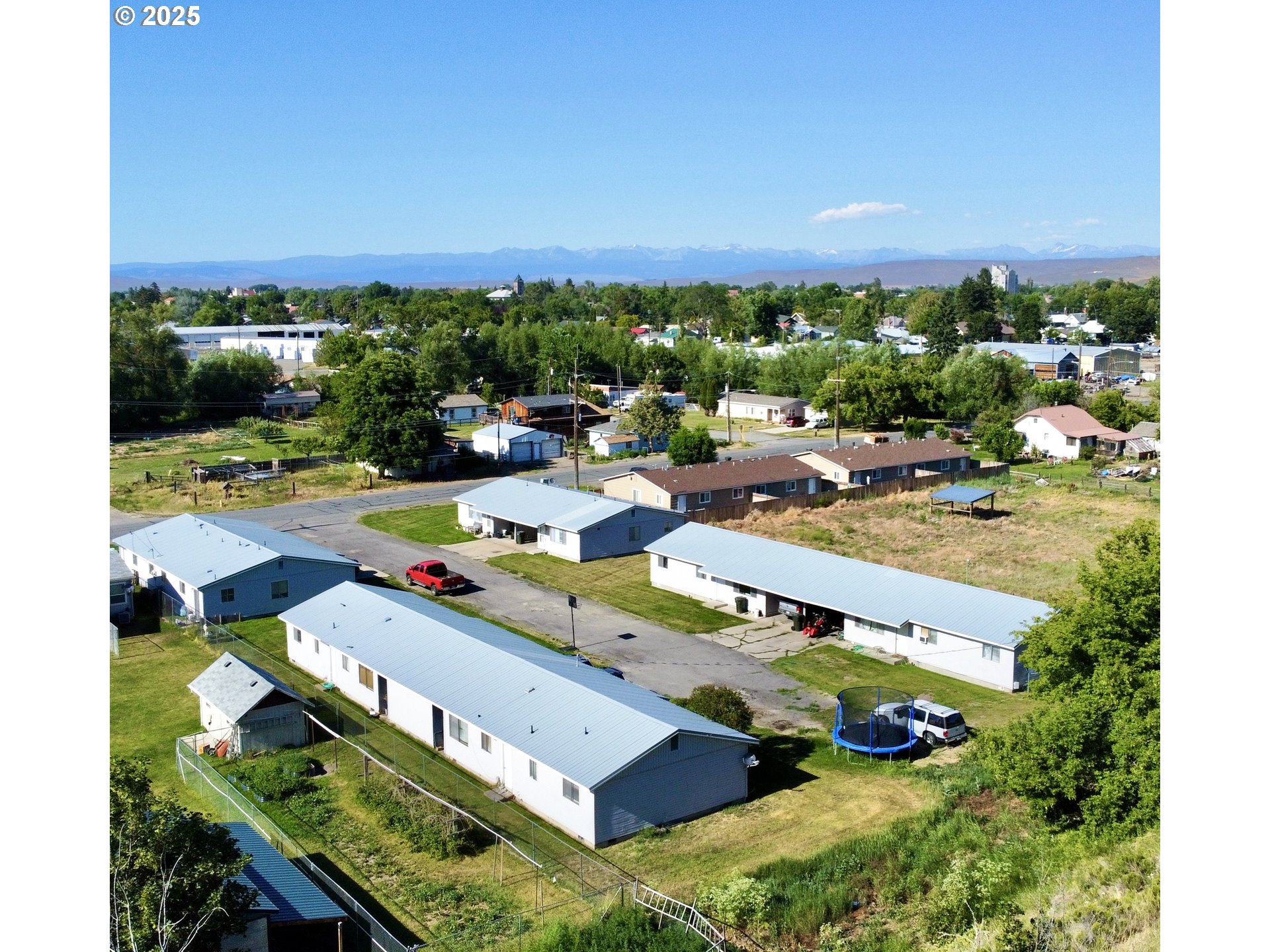 2765/2751 MYRTLE ST, BakerCity, OR 97814