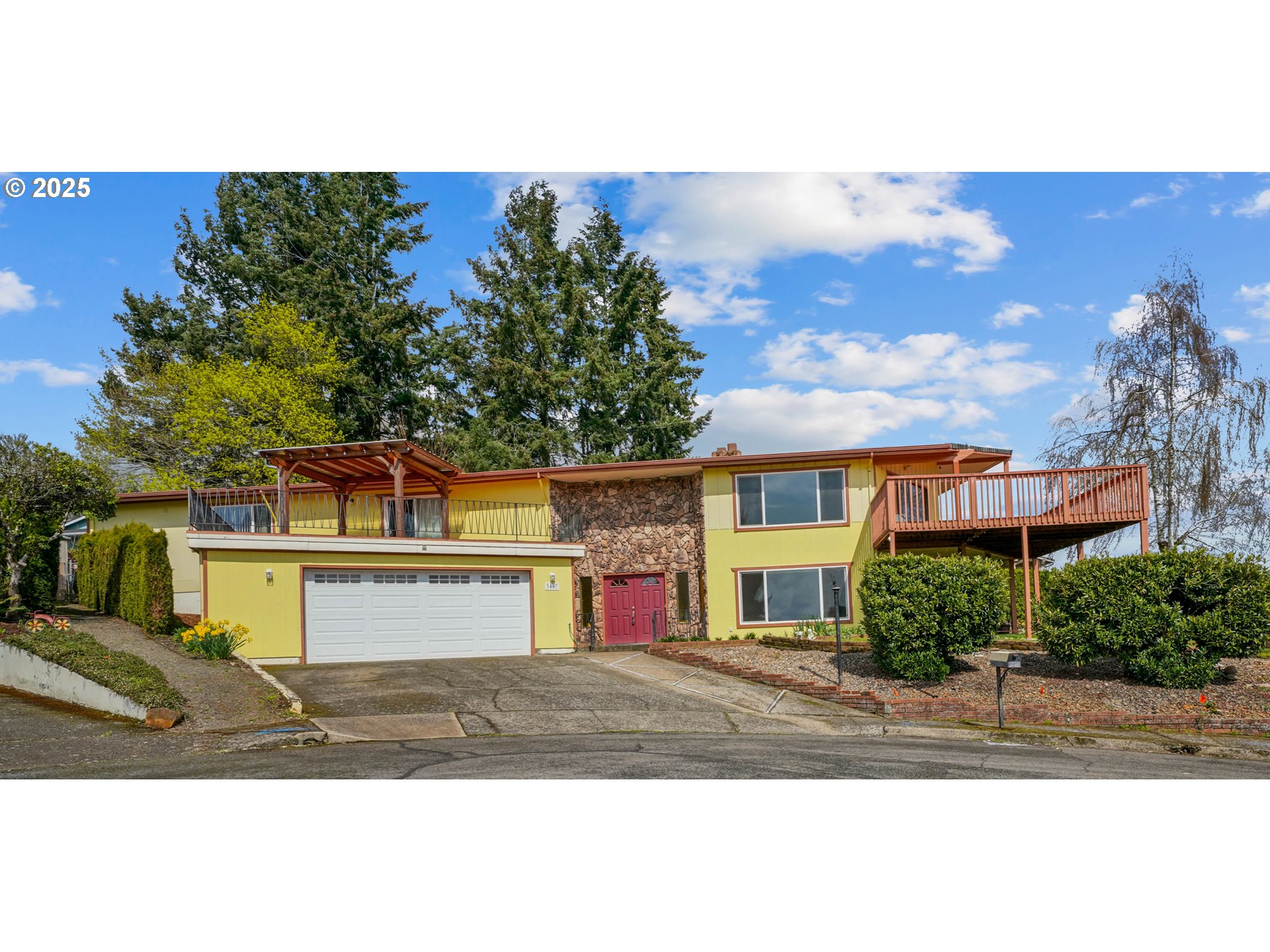 3457 CHAMPLAIN CT, Salem, OR 97304