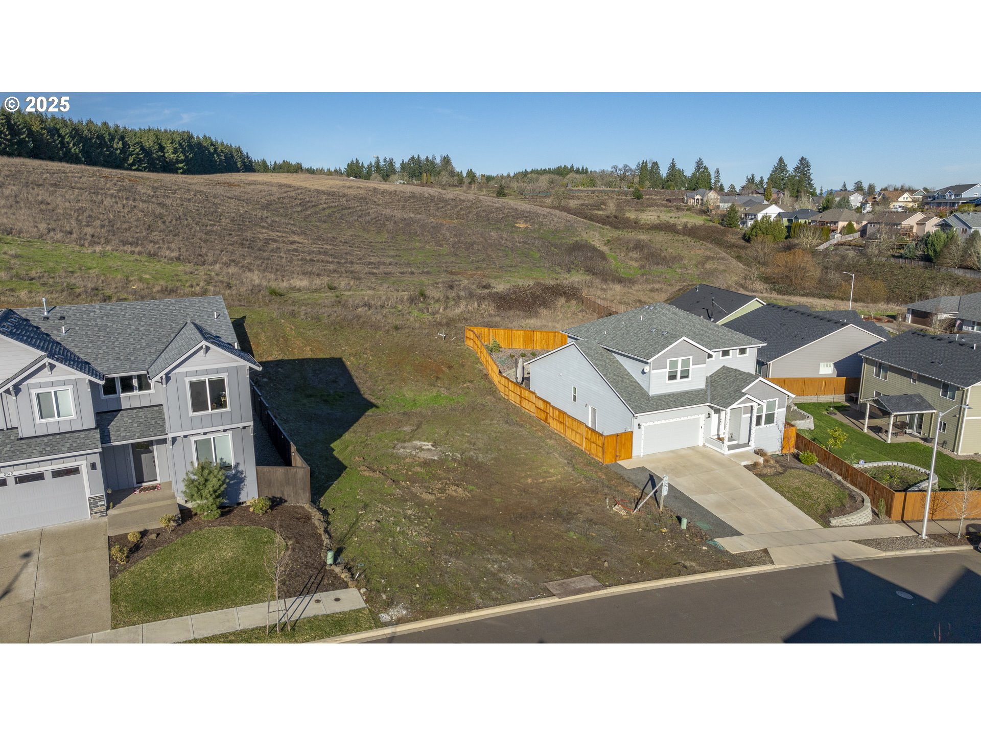 2805 MT ASHLAND LN, McMinnville, OR 97128