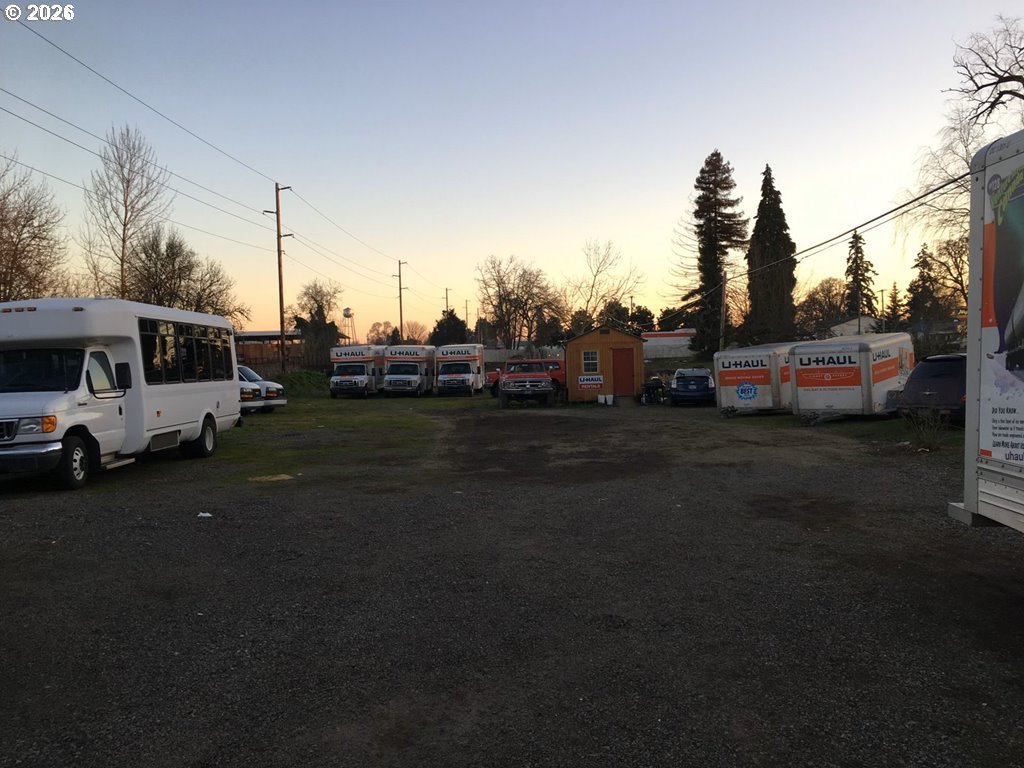 lot behind 1590 Ivy, JunctionCity, OR 97448