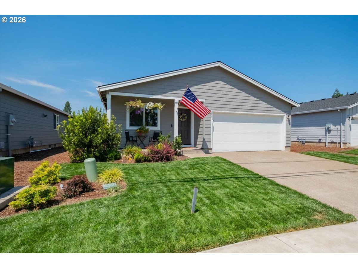 537 RUSSELL DR, Lebanon, OR 97355