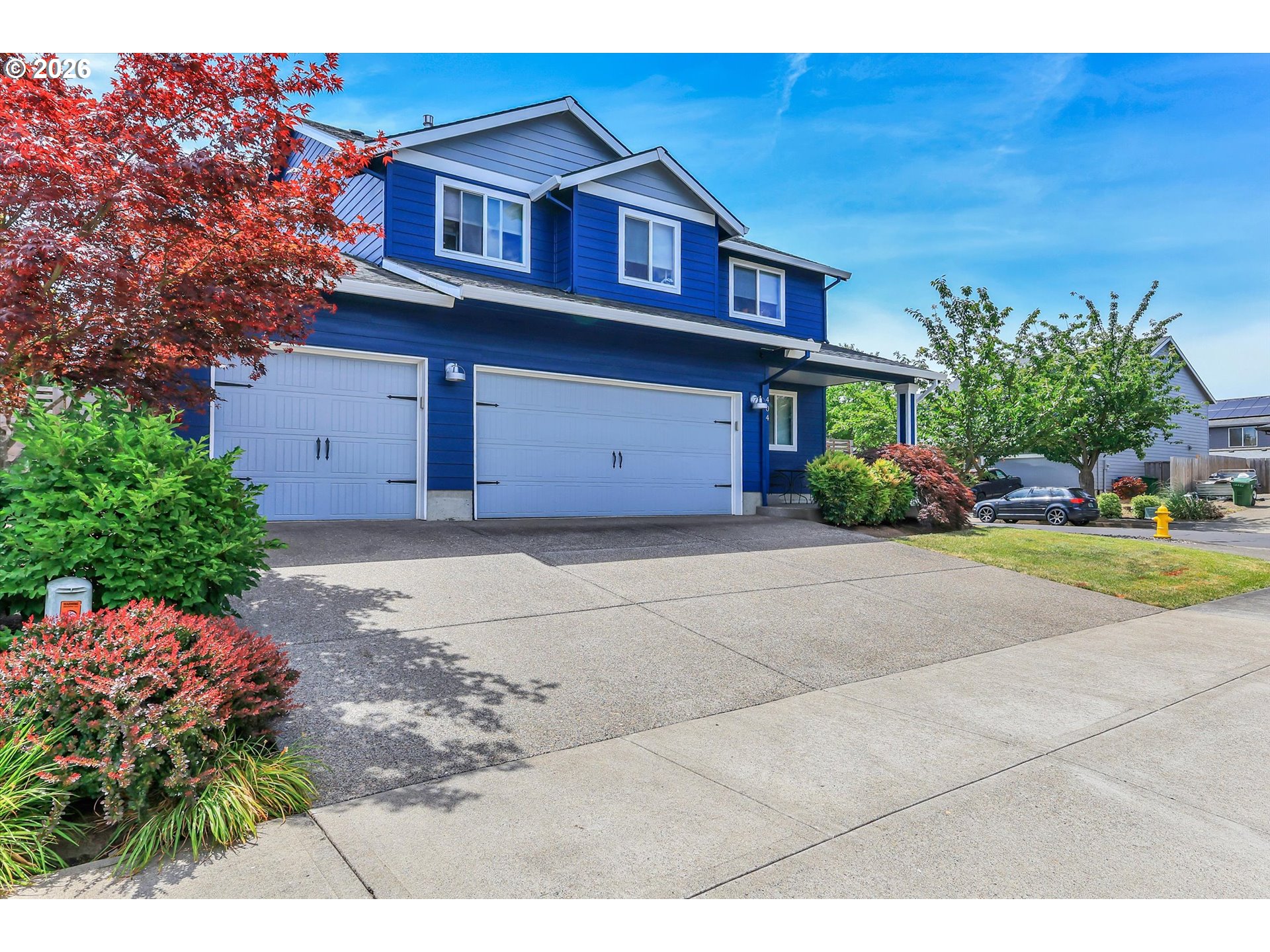 404 VINE AVE, Woodburn, OR 97071
