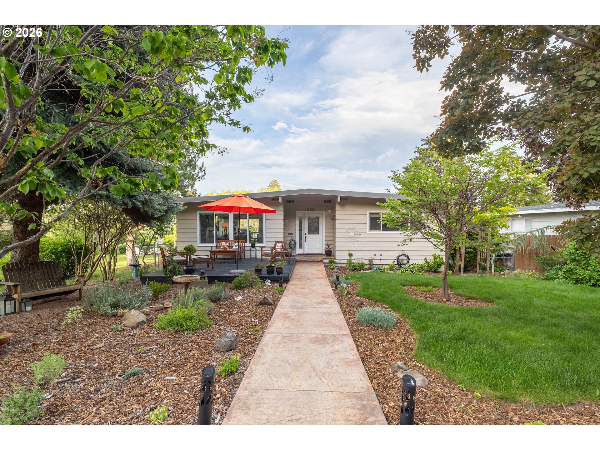 1205 ASPEN DR, LaGrande, OR 97850