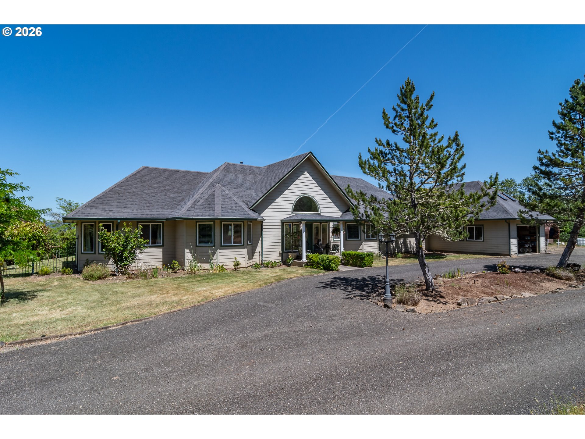 4300 OAK HILL RD, Roseburg, OR 97471