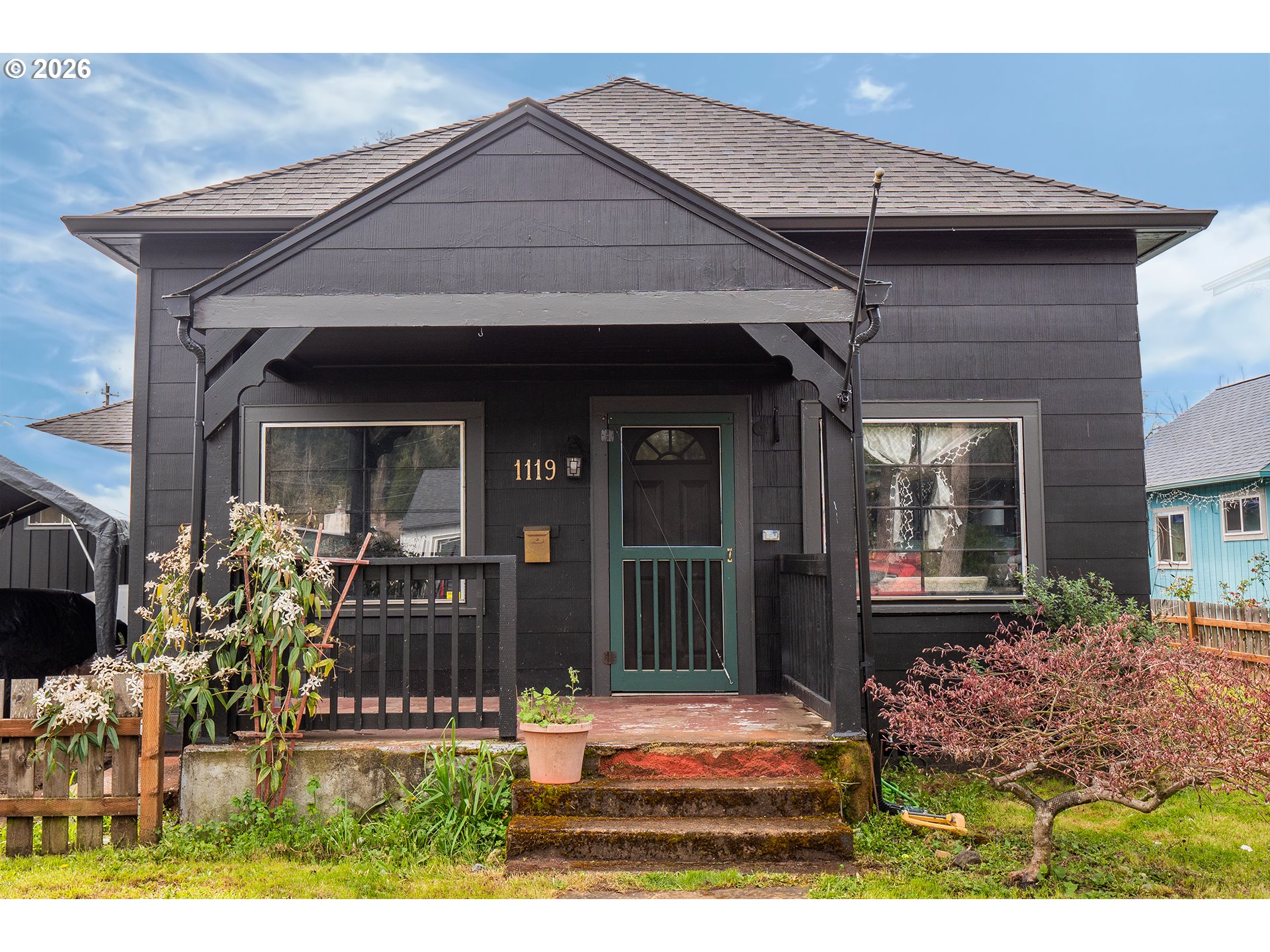 1119 ASH AVE, CottageGrove, OR 97424