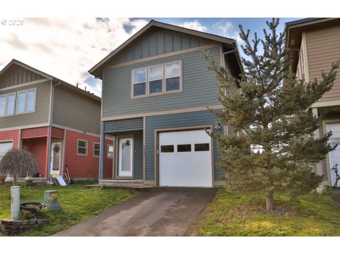 2865 COTTAGE LN, HoodRiver, OR 97031