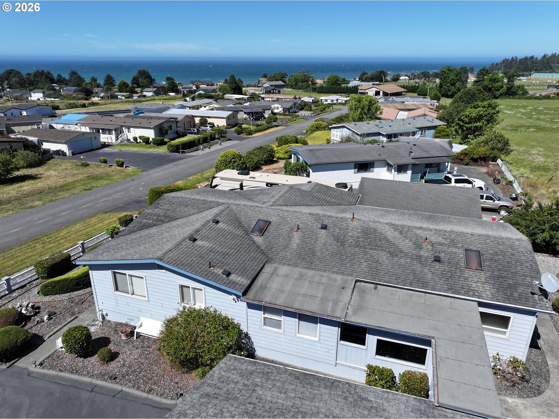 98609 CAMELLIA DR, Brookings, OR 97415