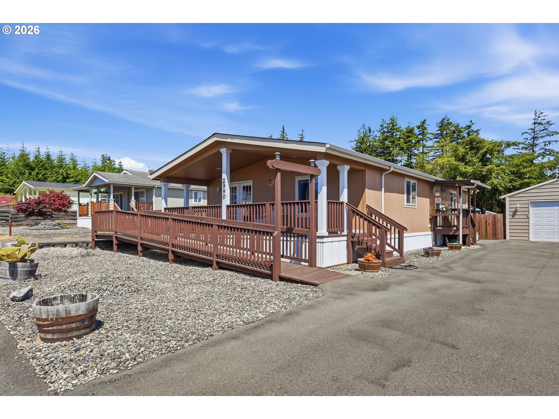 2990 KNOTT TER, CoosBay, OR 97420