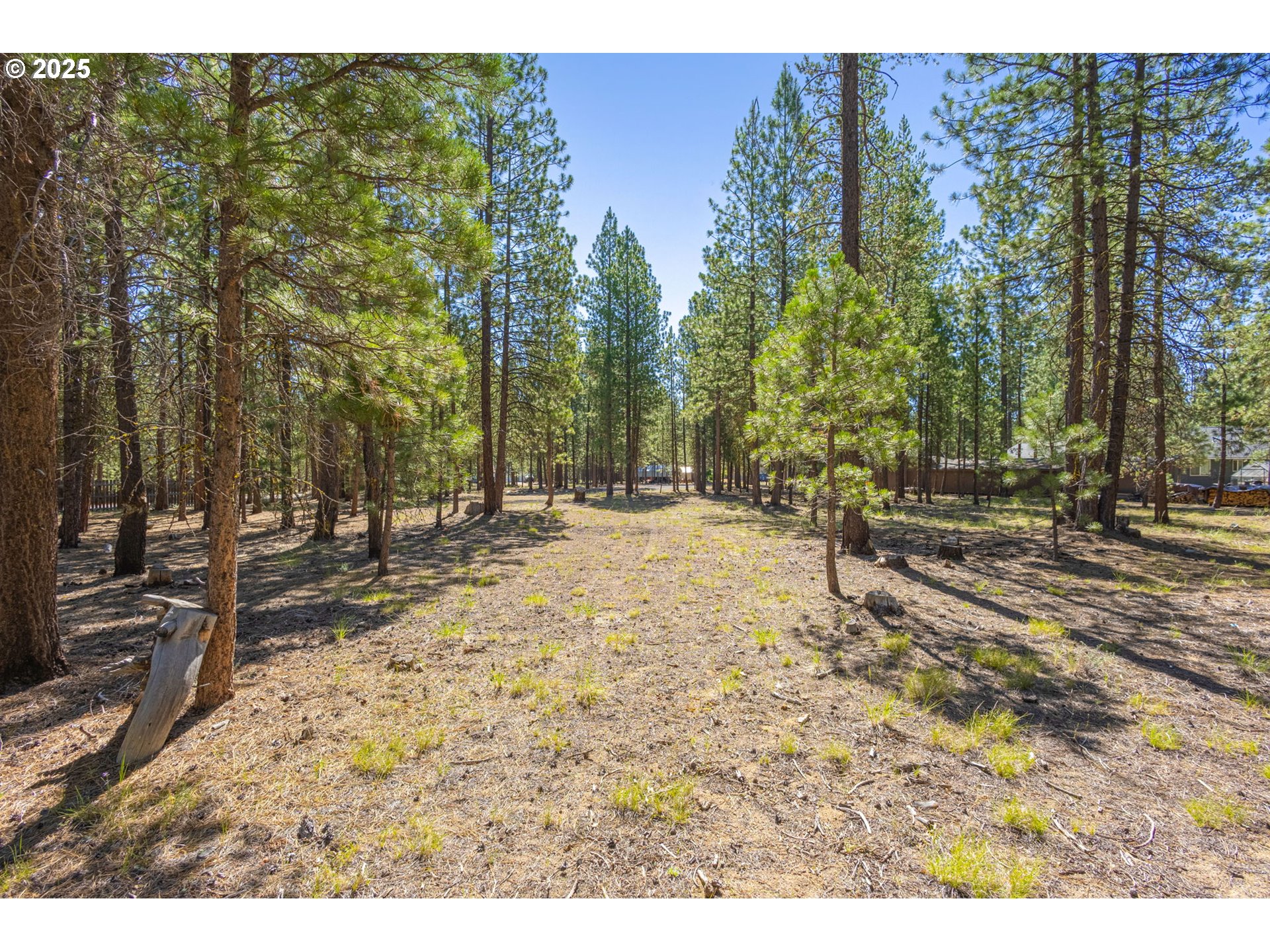 52071 Red Pine, LaPine, OR 97739