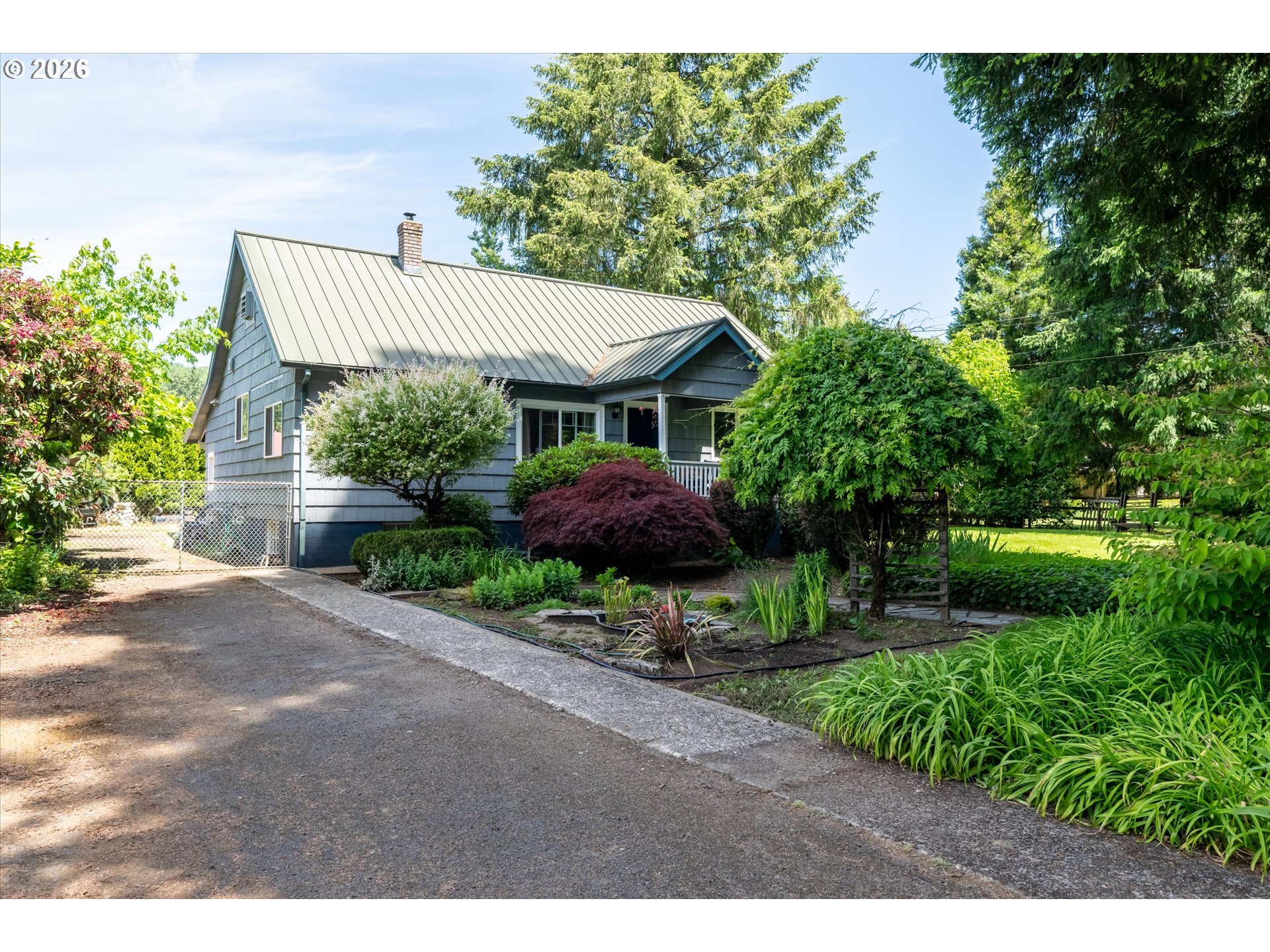 41987 HOLDEN CREEK LN, Springfield, OR 97478