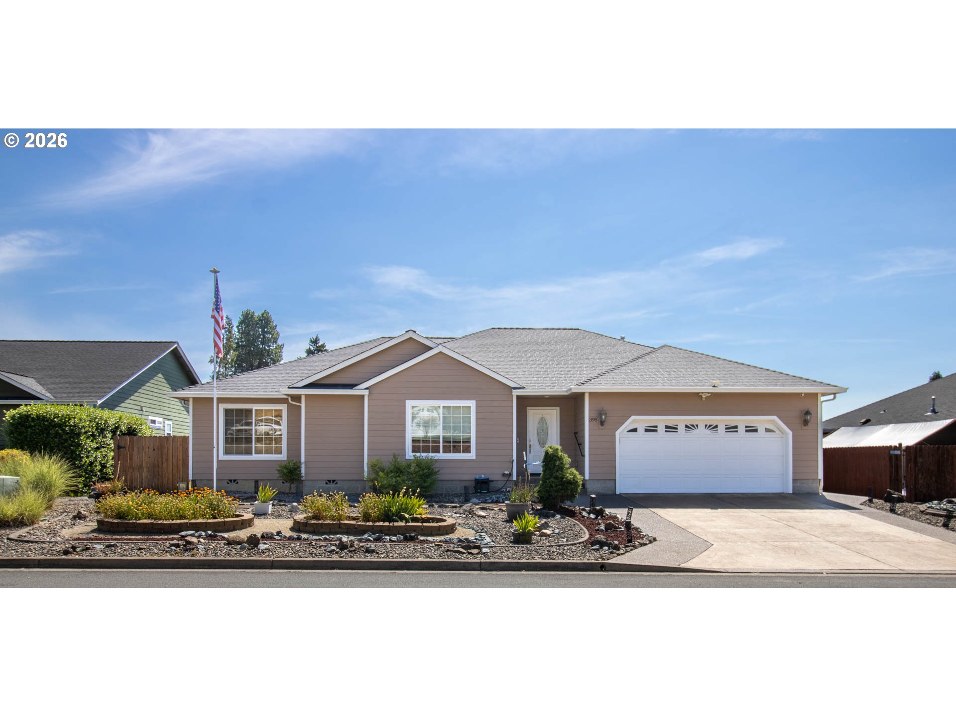 395 SUMMERWOOD ST, Roseburg, OR 97471