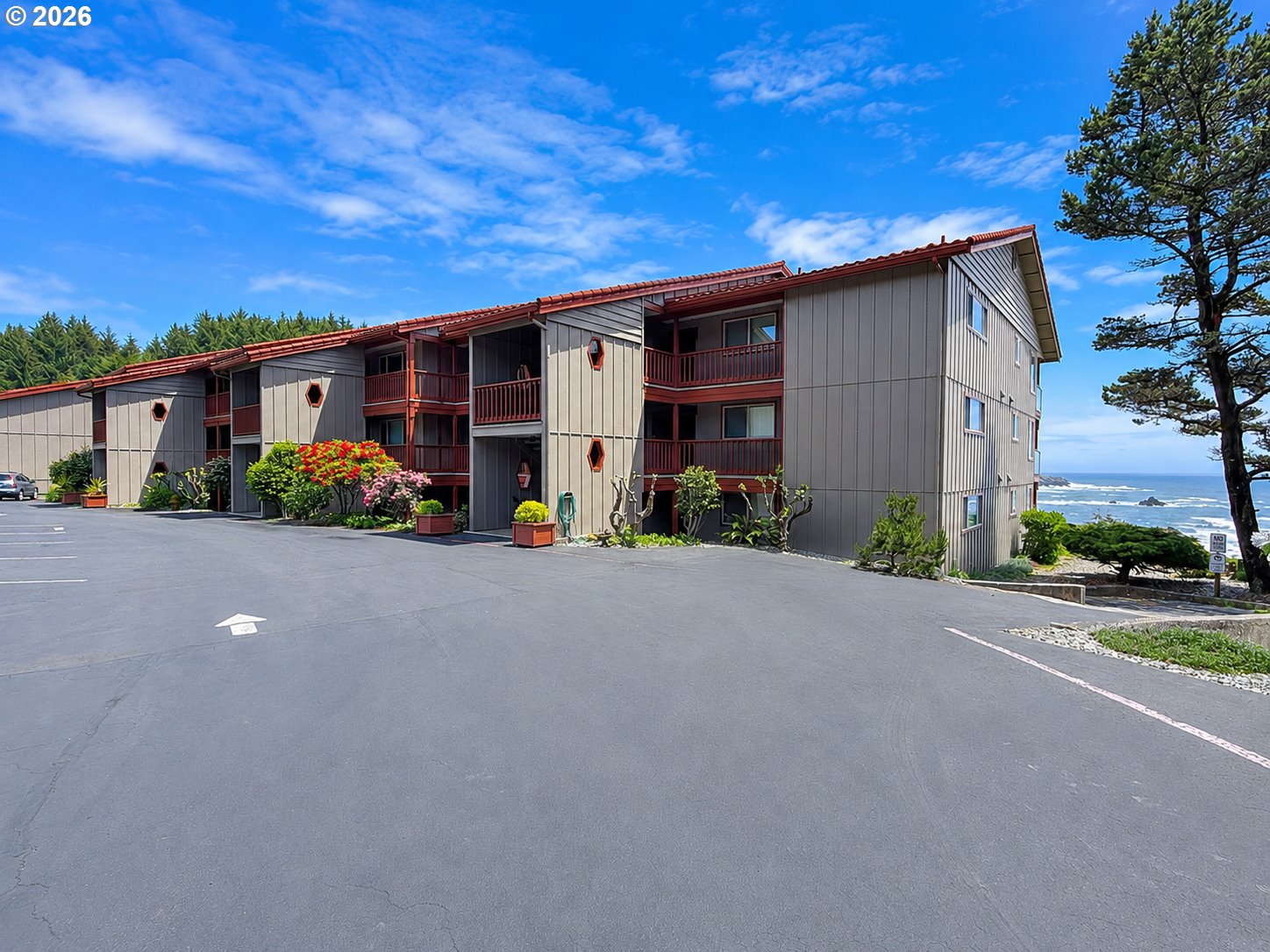 17744 HIGHWAY 101, Brookings, OR 97415