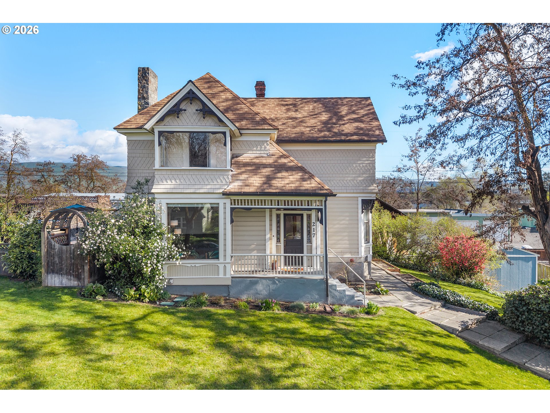 217 8TH ST, TheDalles, OR 97058