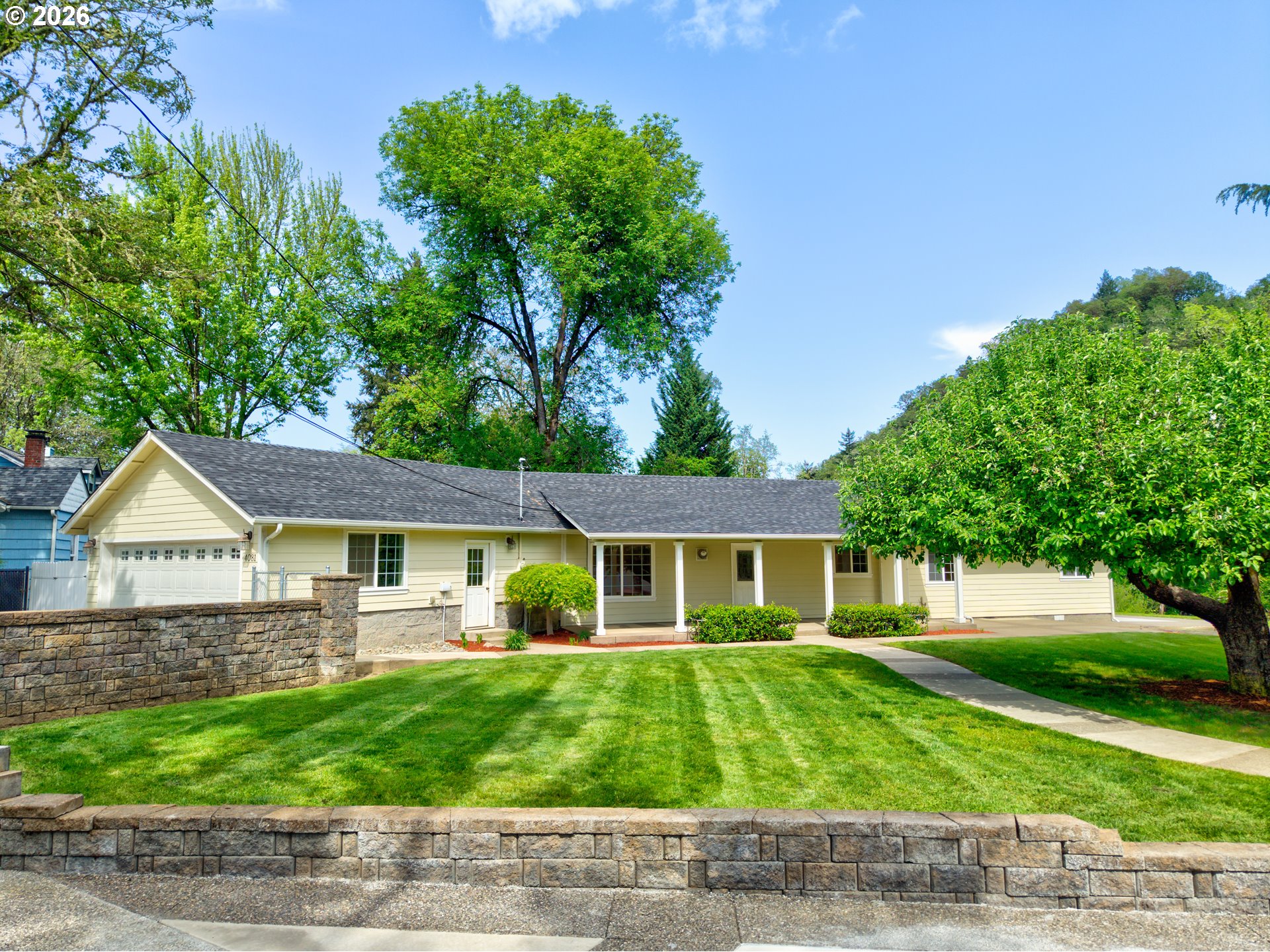 4081 DOUGLAS AVE, Roseburg, OR 97470
