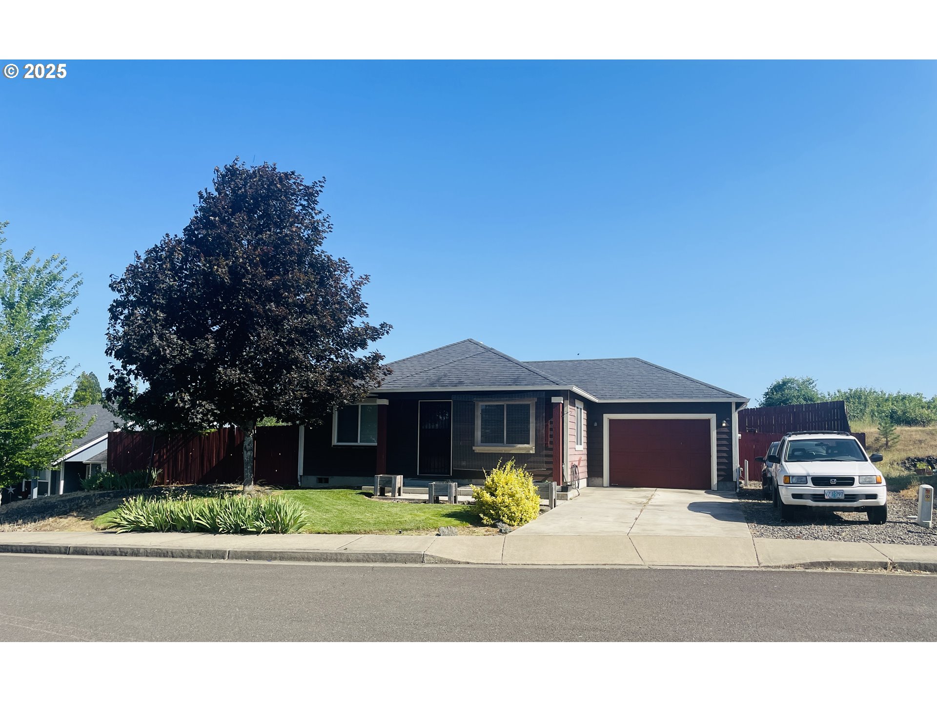 807 CALLAHAN DR, Roseburg, OR 97471