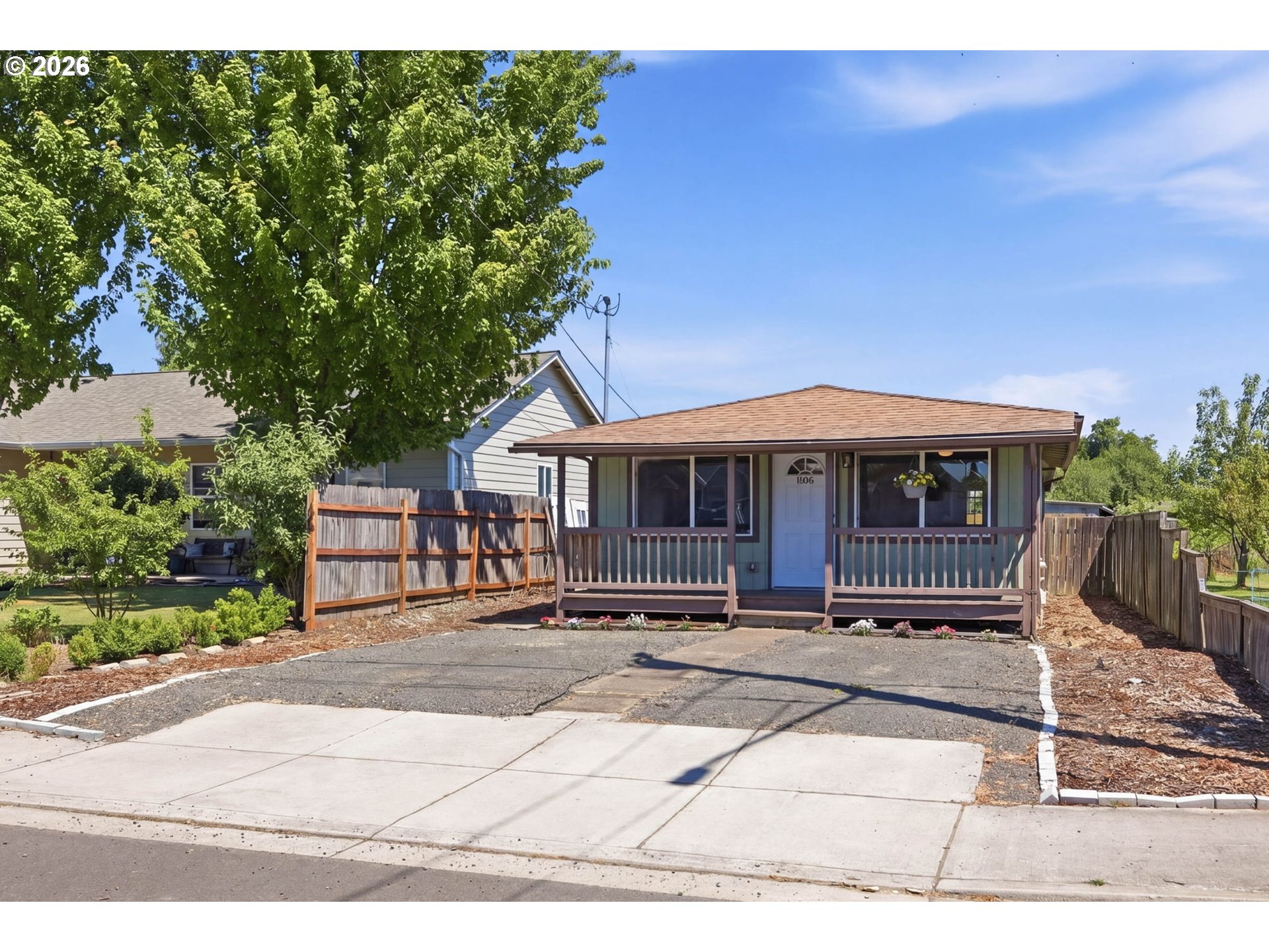 505 5TH ST, Harrisburg, OR 97446
