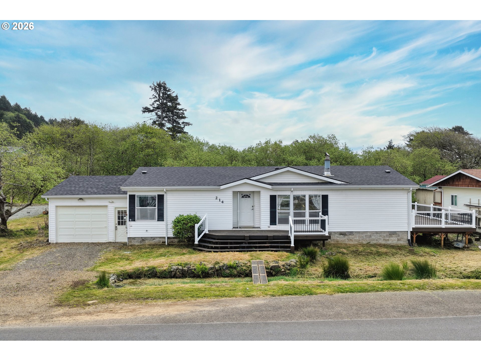 214 2ND AVE, RockawayBeach, OR 97136