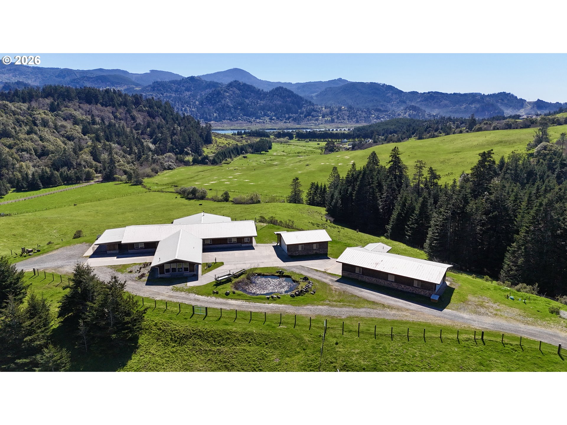 94621 BANK ROGUE RIVER RD, GoldBeach, OR 97444