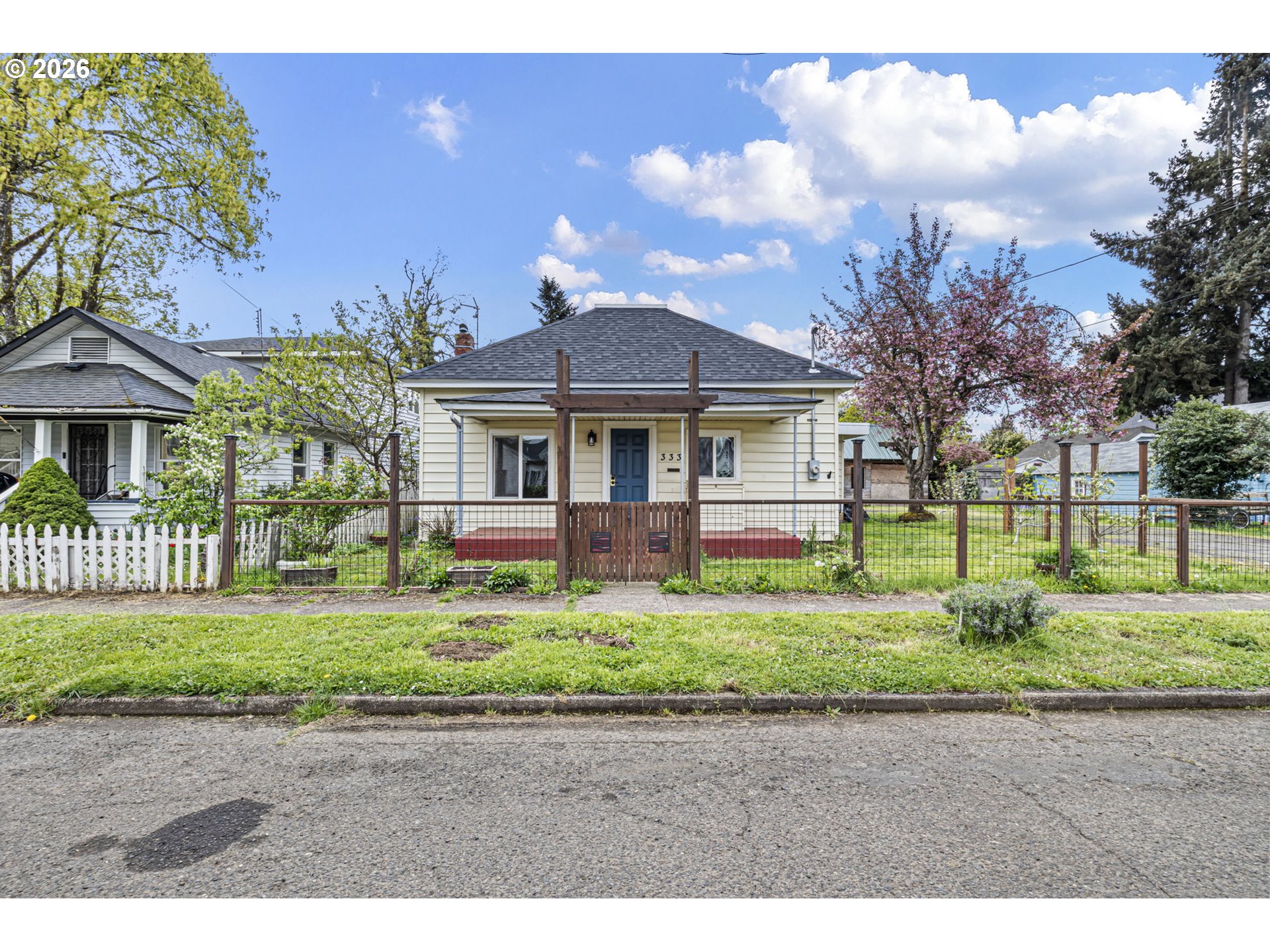 333 MADISON AVE, CottageGrove, OR 97424