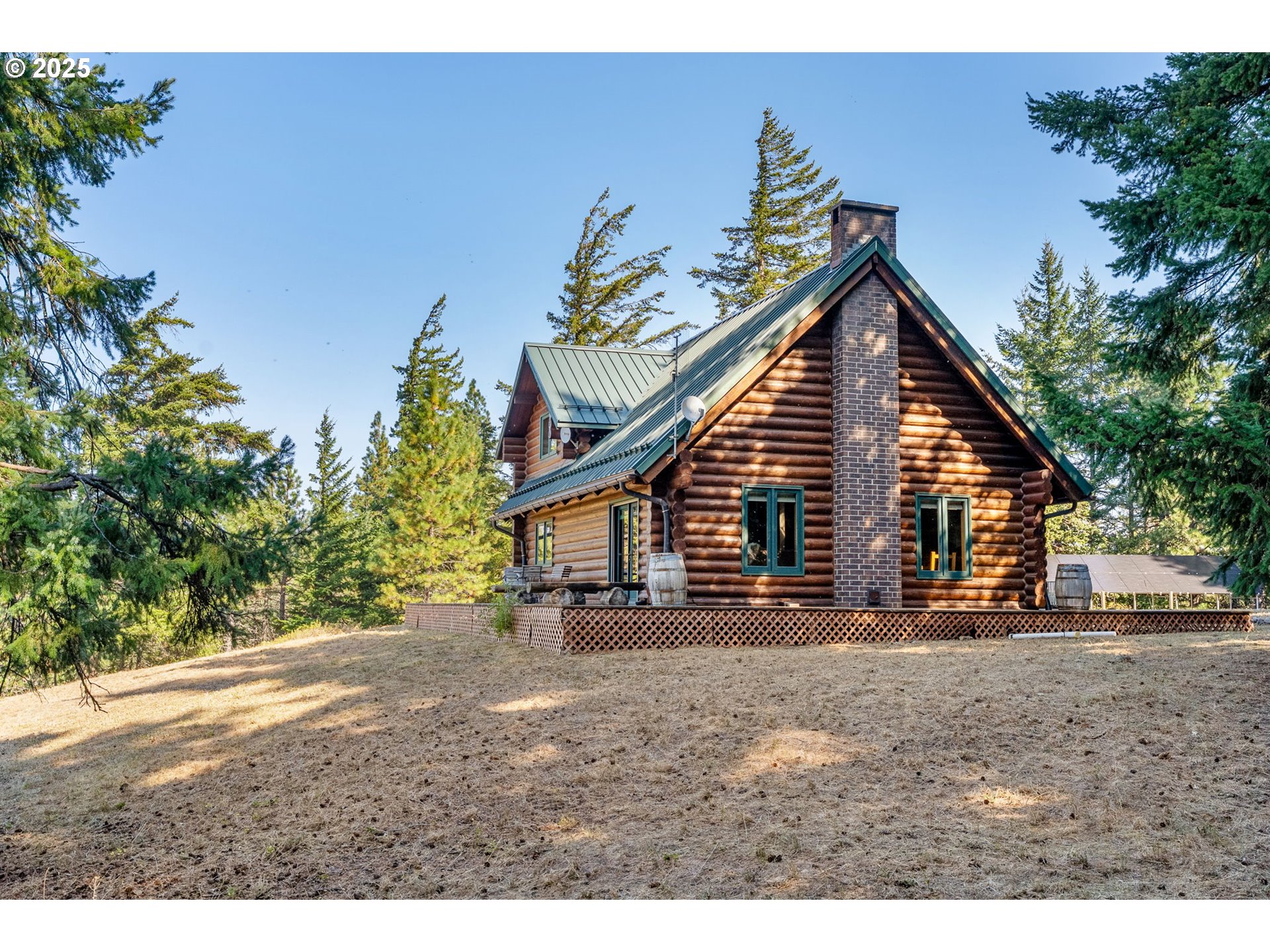 2300 ELDER RD, HoodRiver, OR 97031