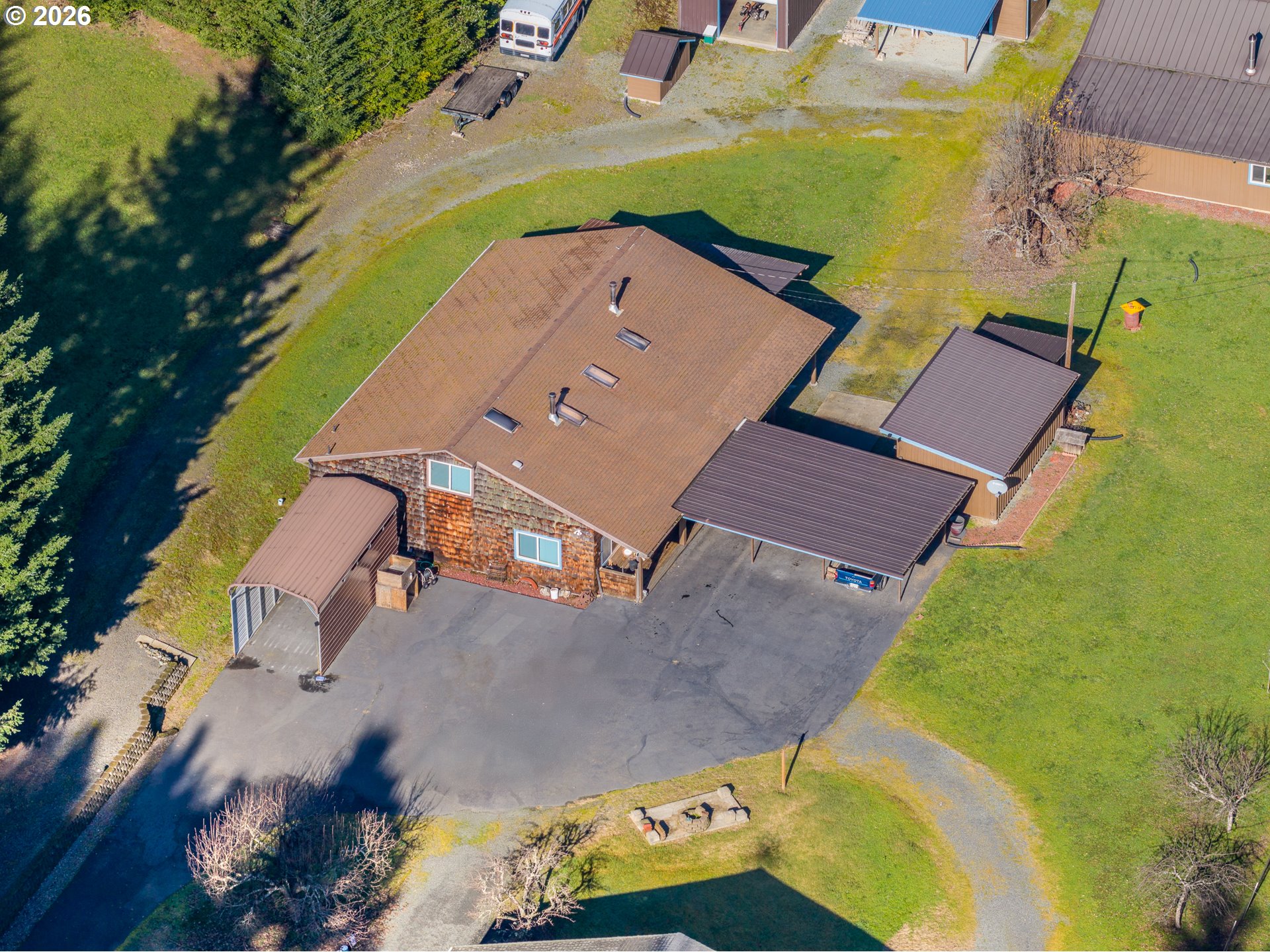 711 H AVE, Powers, OR 97466