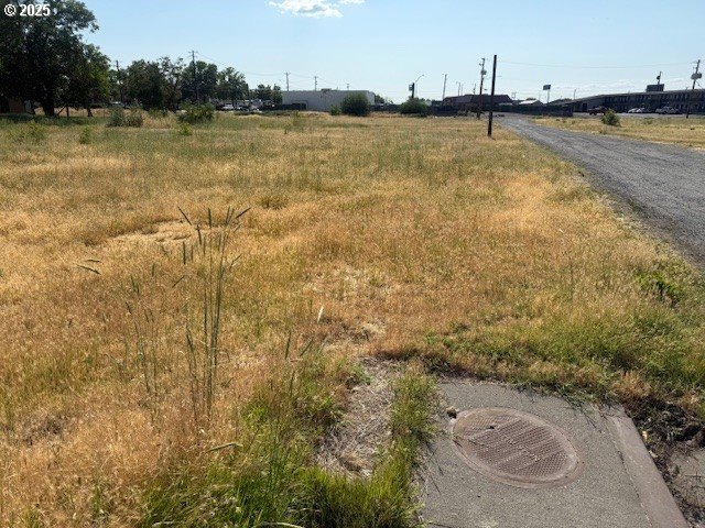 337 HIGHLAND AVE, Hermiston, OR 97838