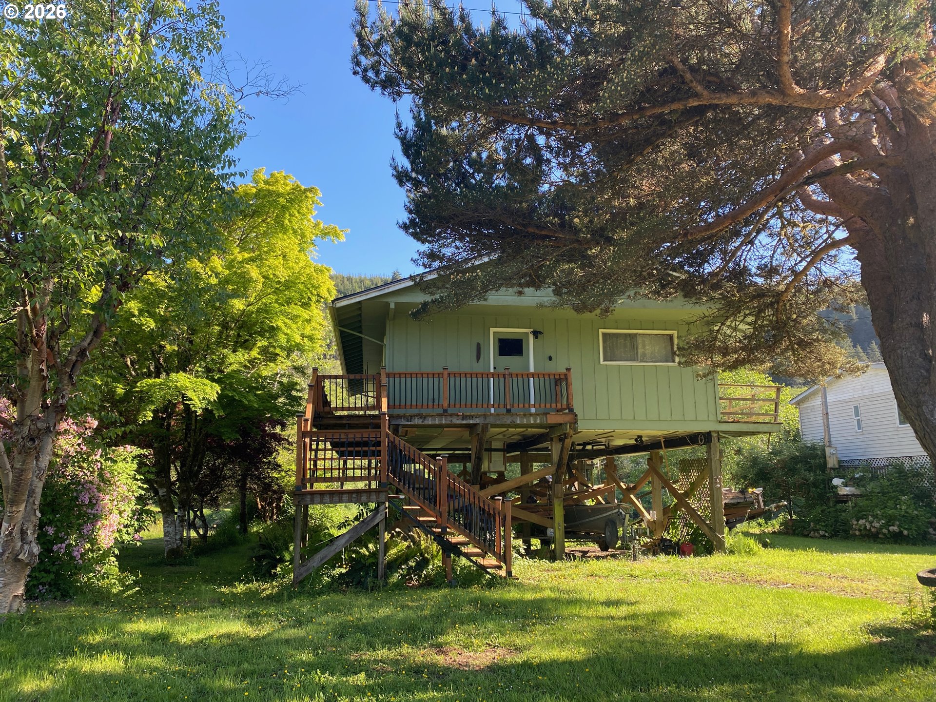 5944 RIVER LOOP, LincolnCity, OR 97367