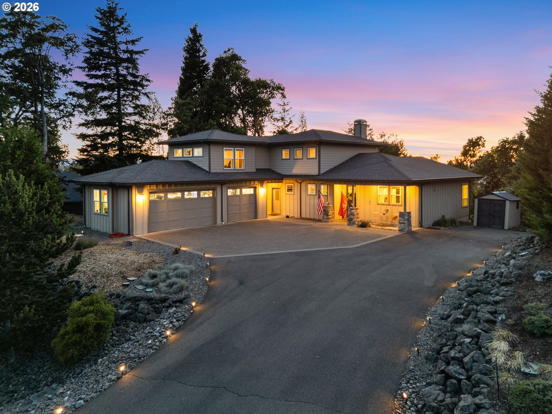 1196 SOUTHRIDGE WAY, Roseburg, OR 97470
