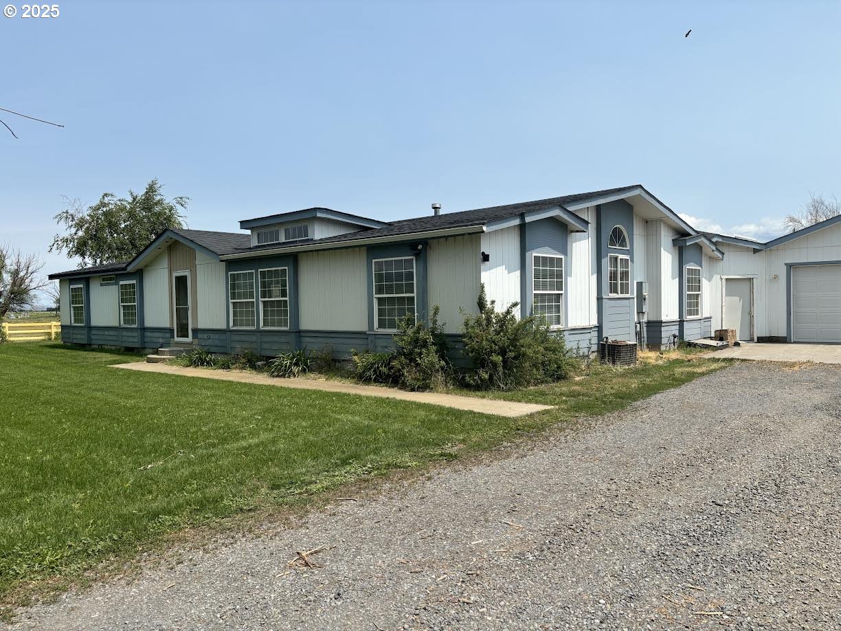 63411 BOND LN, LaGrande, OR 97850