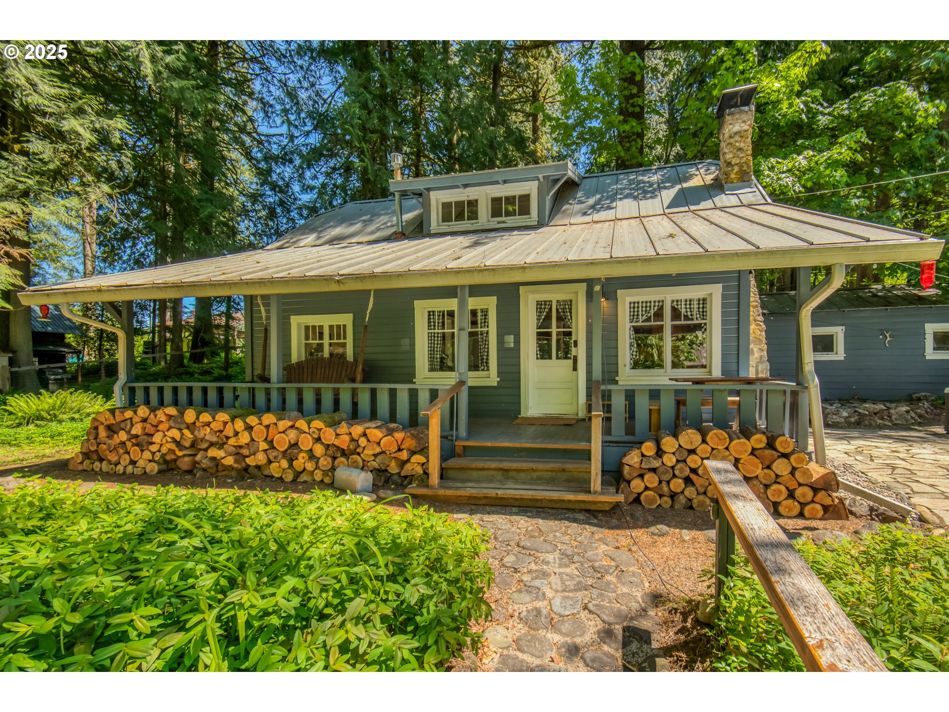 26630 ROBERTS RD, Welches, OR 97067