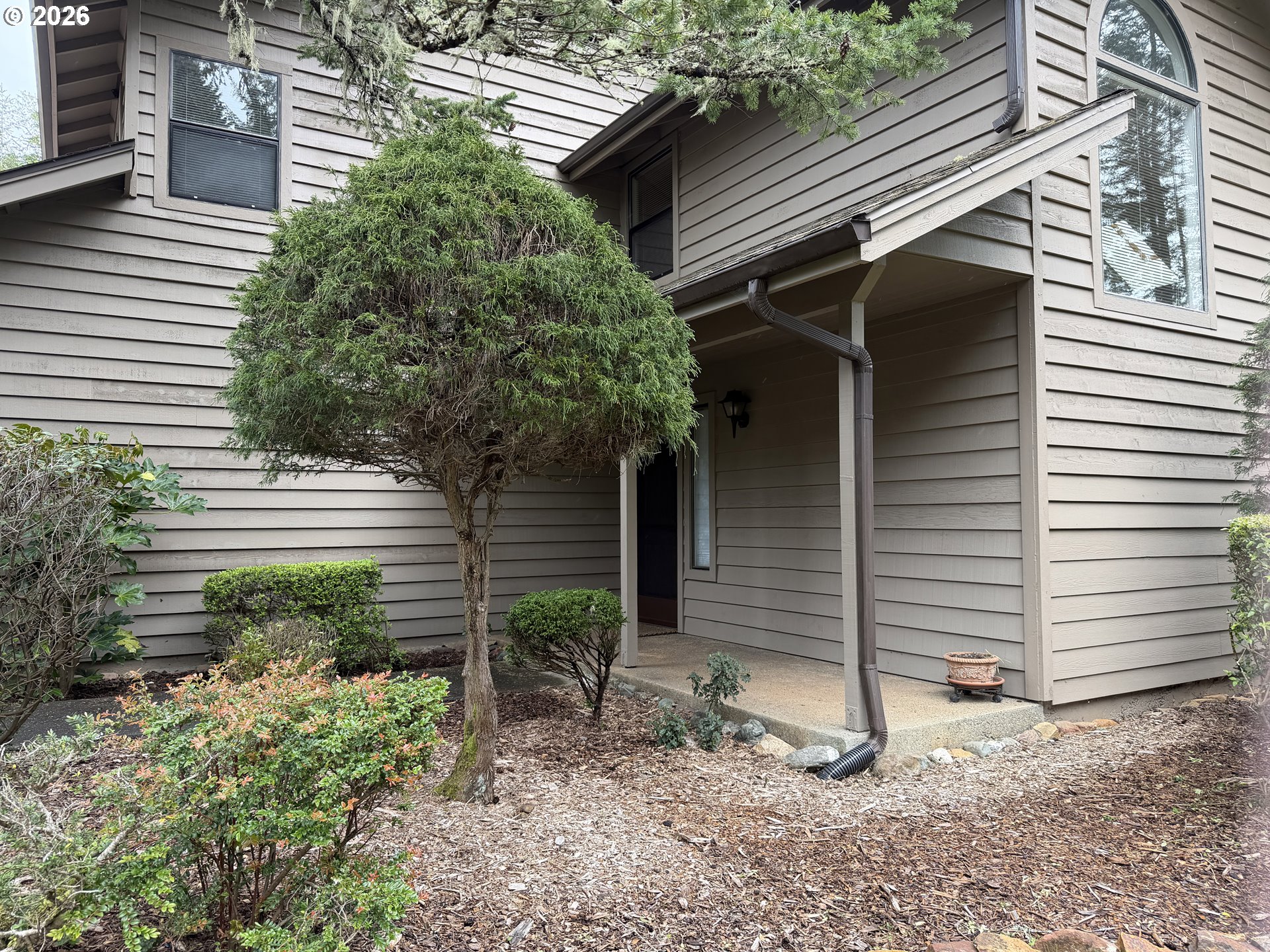 1722 ARCH LN, Brookings, OR 97415