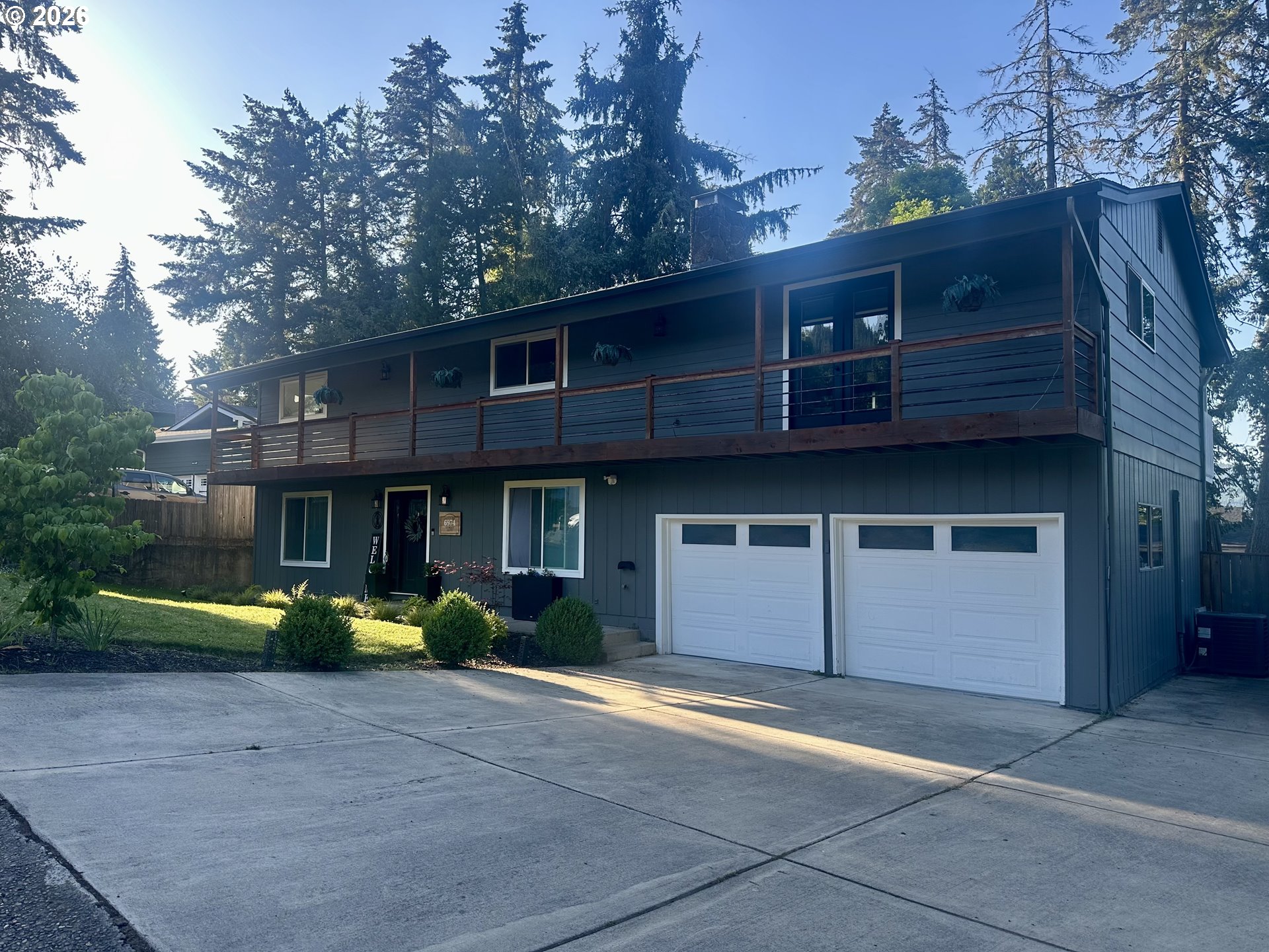 6974 GLACIER DR, Springfield, OR 97478