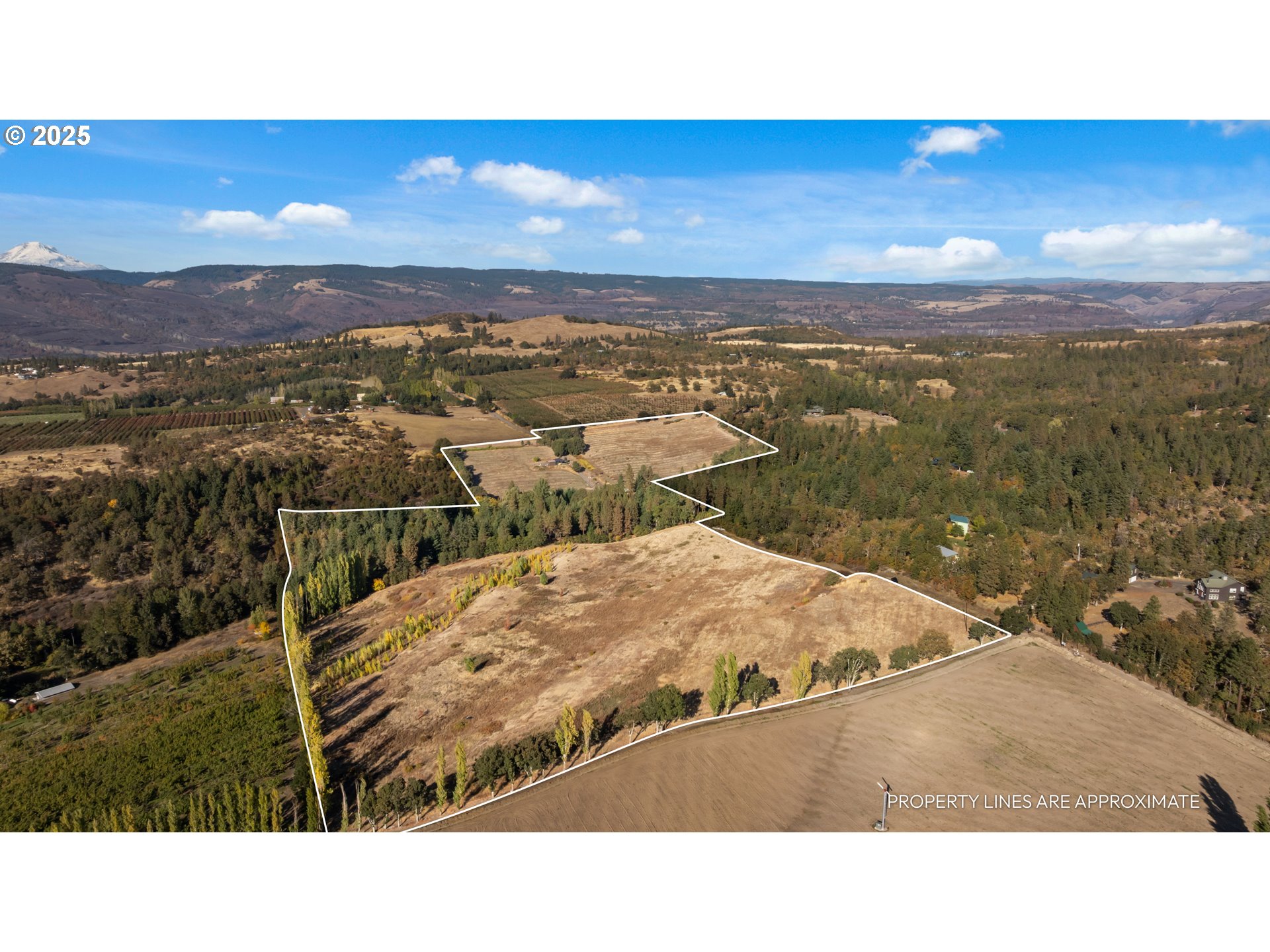 Root RD, Mosier, OR 97040