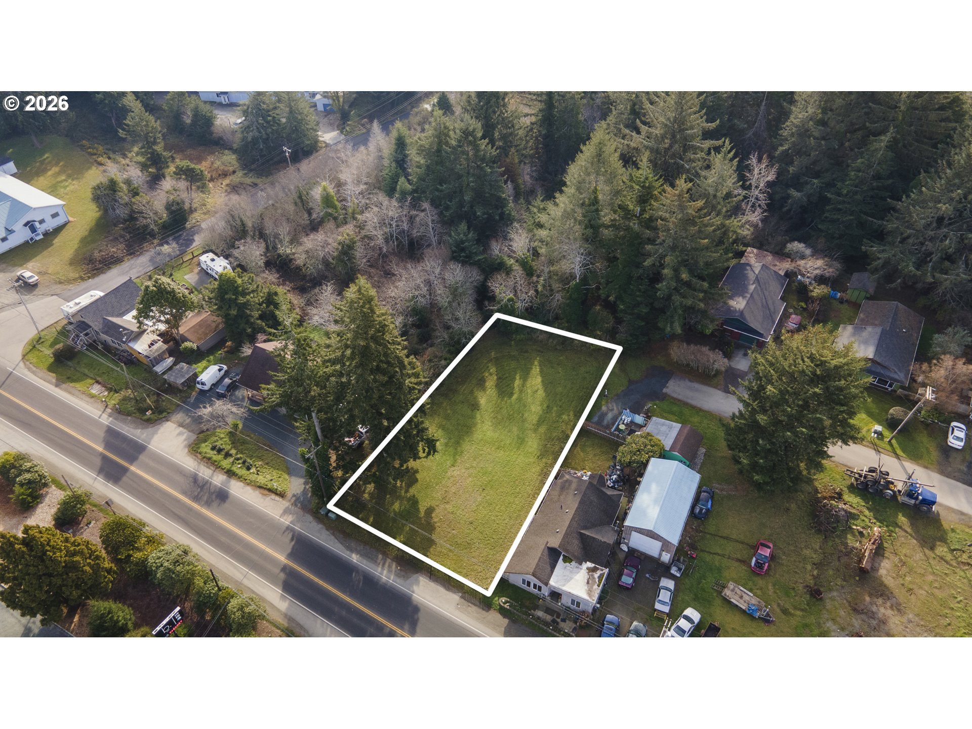 1168 2ND ST, Bandon, OR 97411