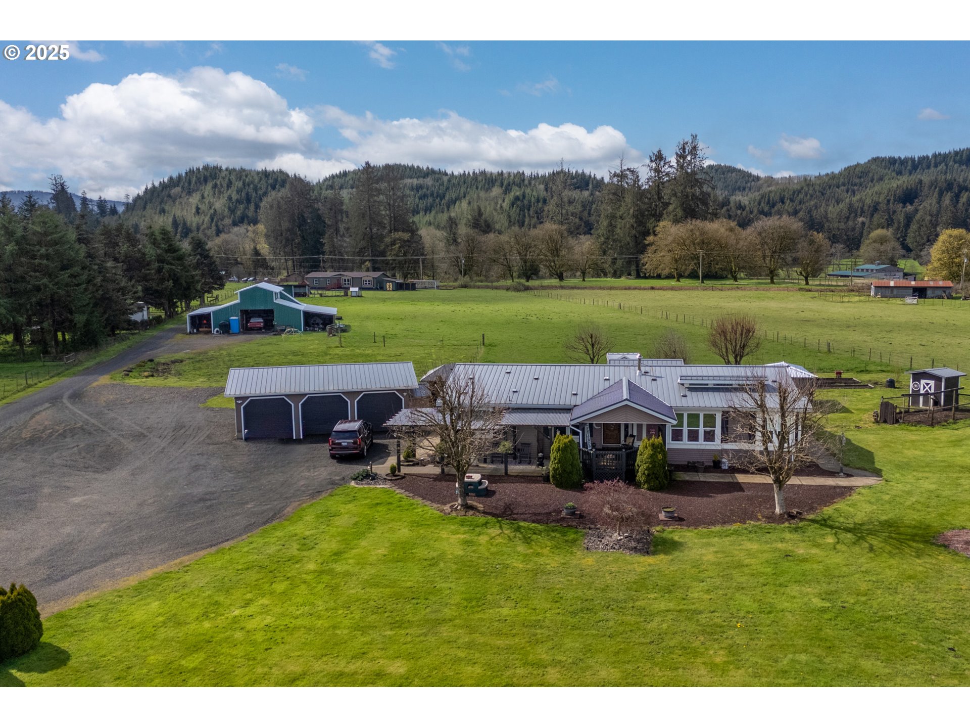 7400 PRAIRIE RD, Tillamook, OR 97141