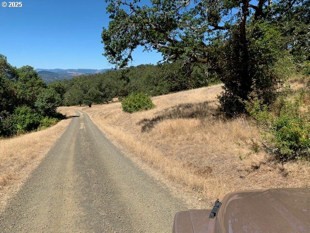 BARAGER AVE, Roseburg, OR 97470