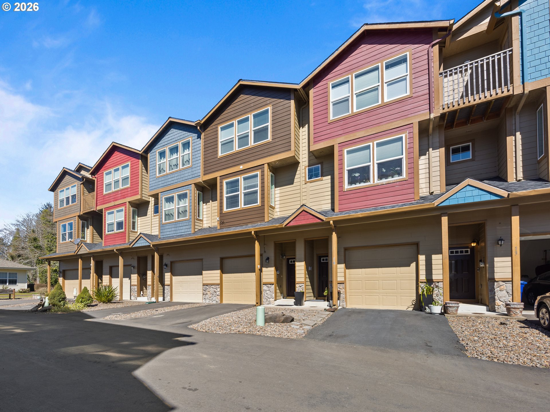 475 35TH ST, Newport, OR 97366