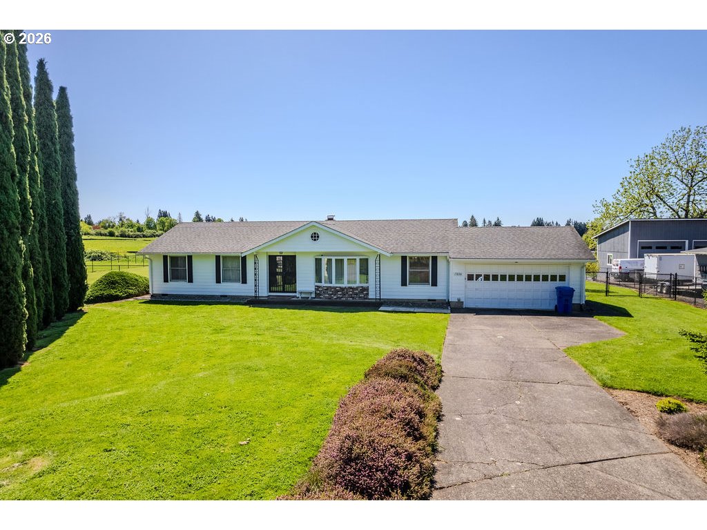 17820 EMI ST, Damascus, OR 97089