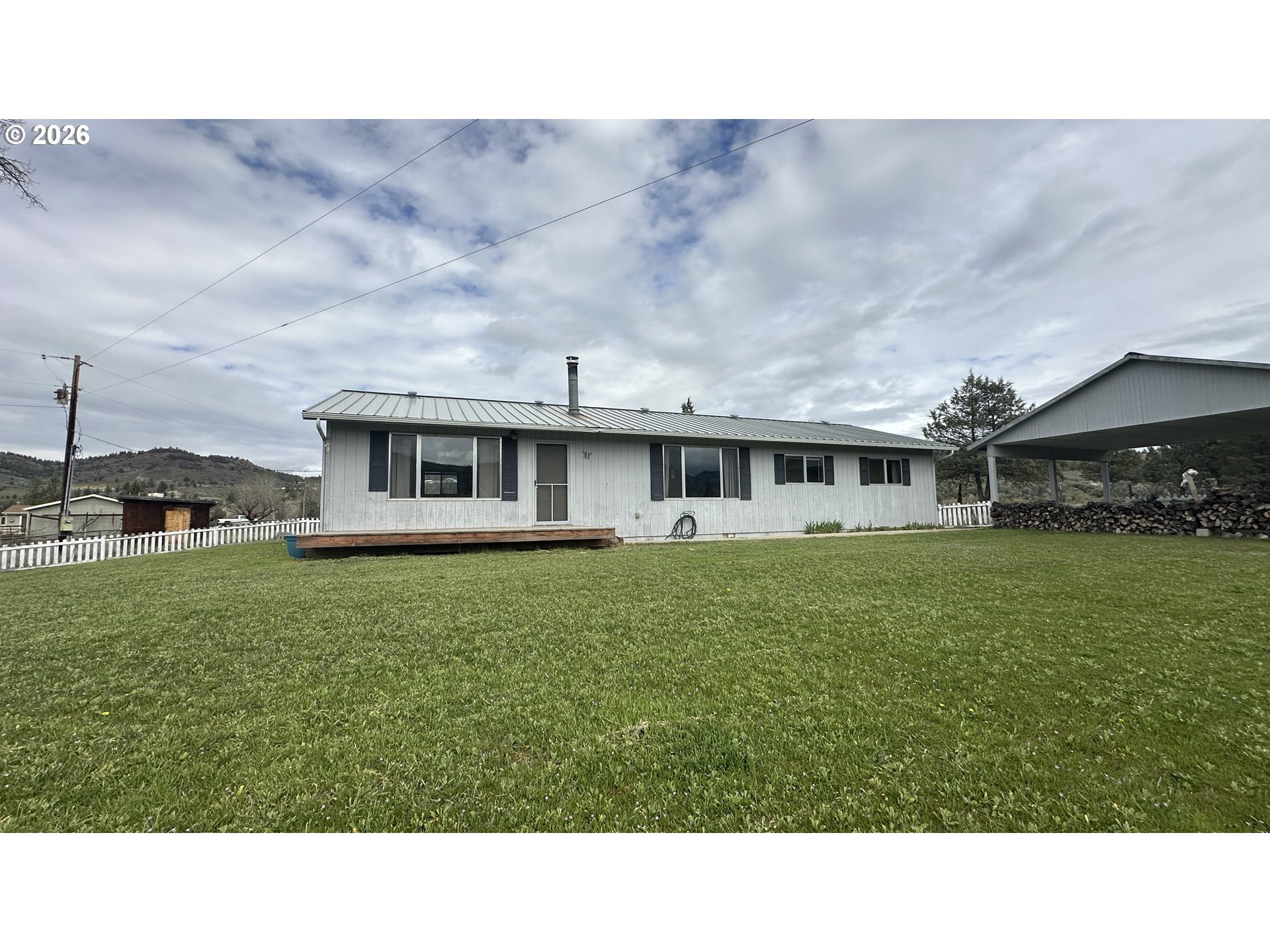 703 BROADWAY ST, Spray, OR 97874