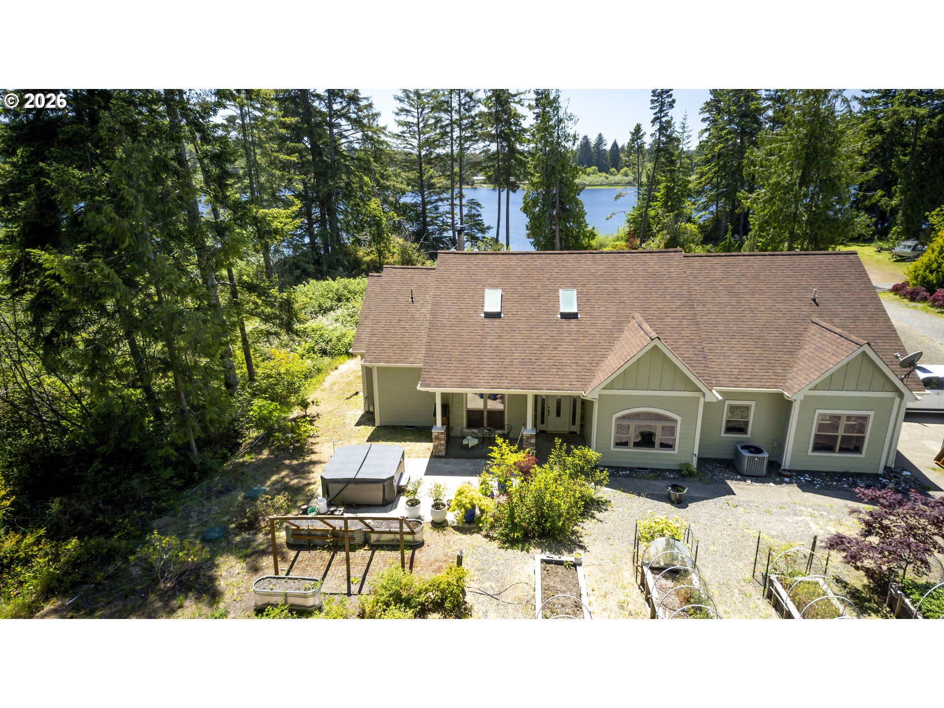 89215 SUTTON LAKE DR, Florence, OR 97439